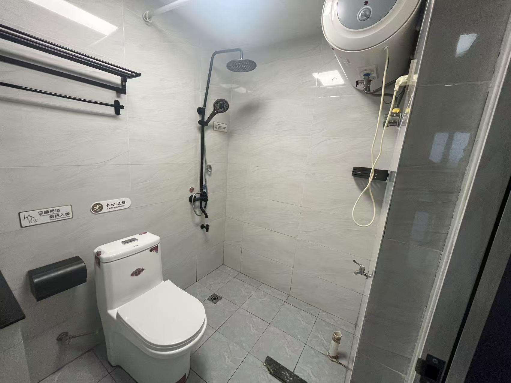 雄森国际  1室1厅1卫    1400.0元/月室内图