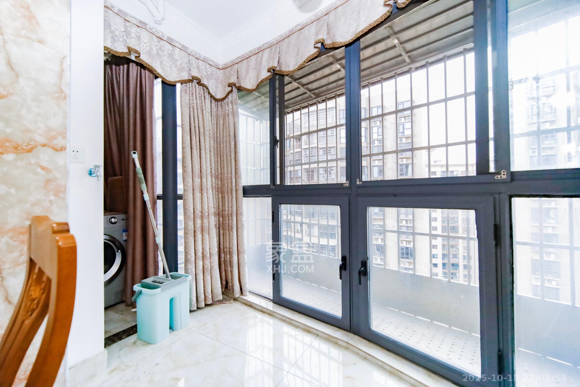 清政园（青政家园）  3室2厅2卫    106.0万阳台