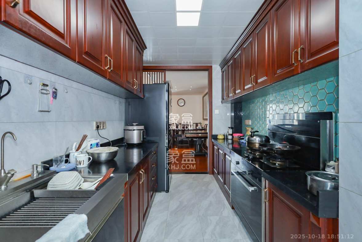 保利天禧C区  4室2厅2卫    5500.0元/月 保利天禧C区  4室2厅2卫    5500.0元/月室内图