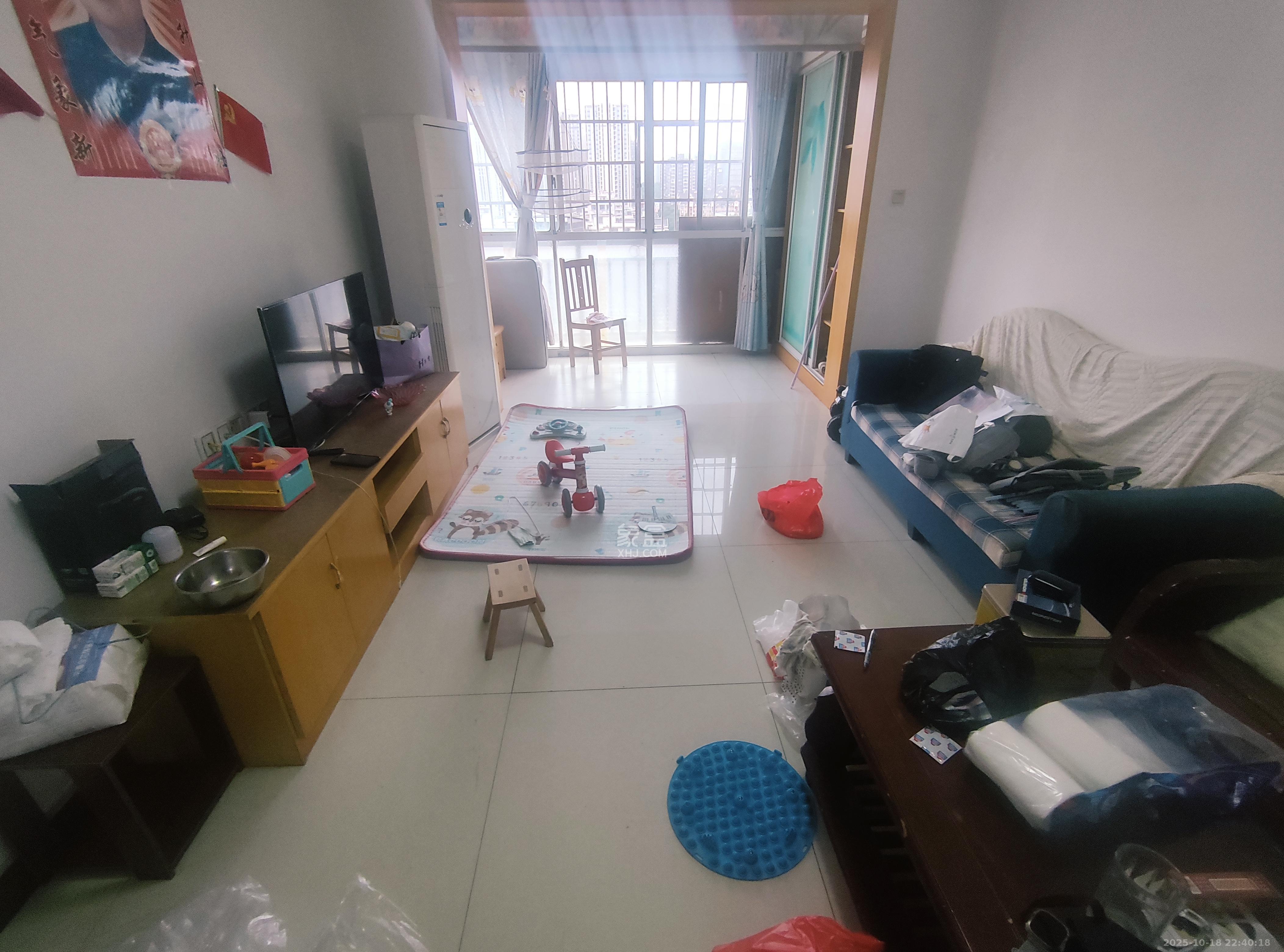 麓谷锦和园  1室1厅1卫    1800.0元/月