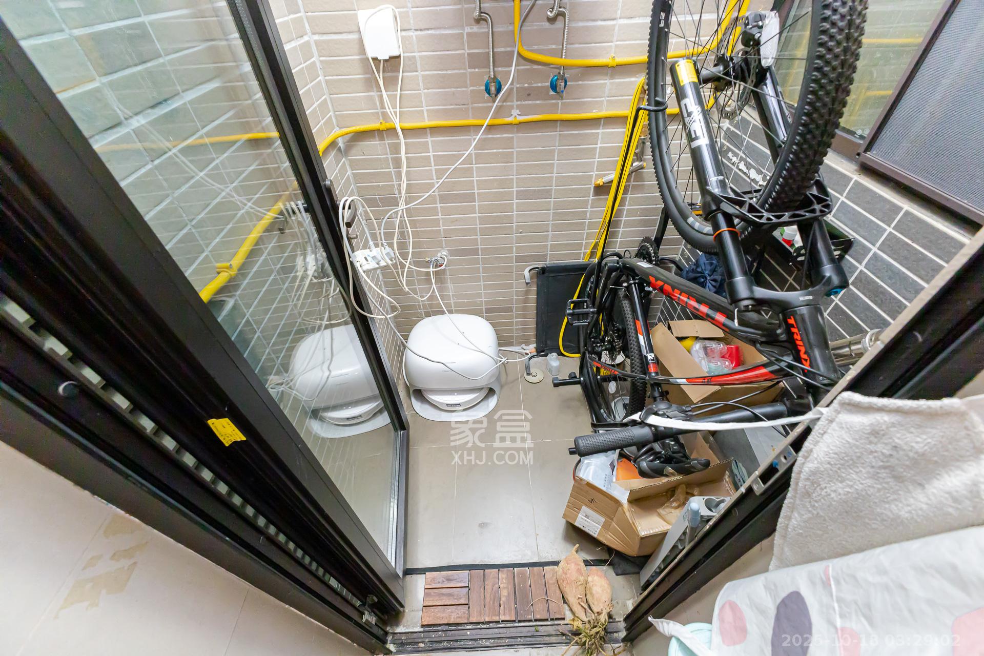 时代倾城三期 3室2厅2卫 95.0万 时代倾城三期 3室2厅2卫 95.0万阳台