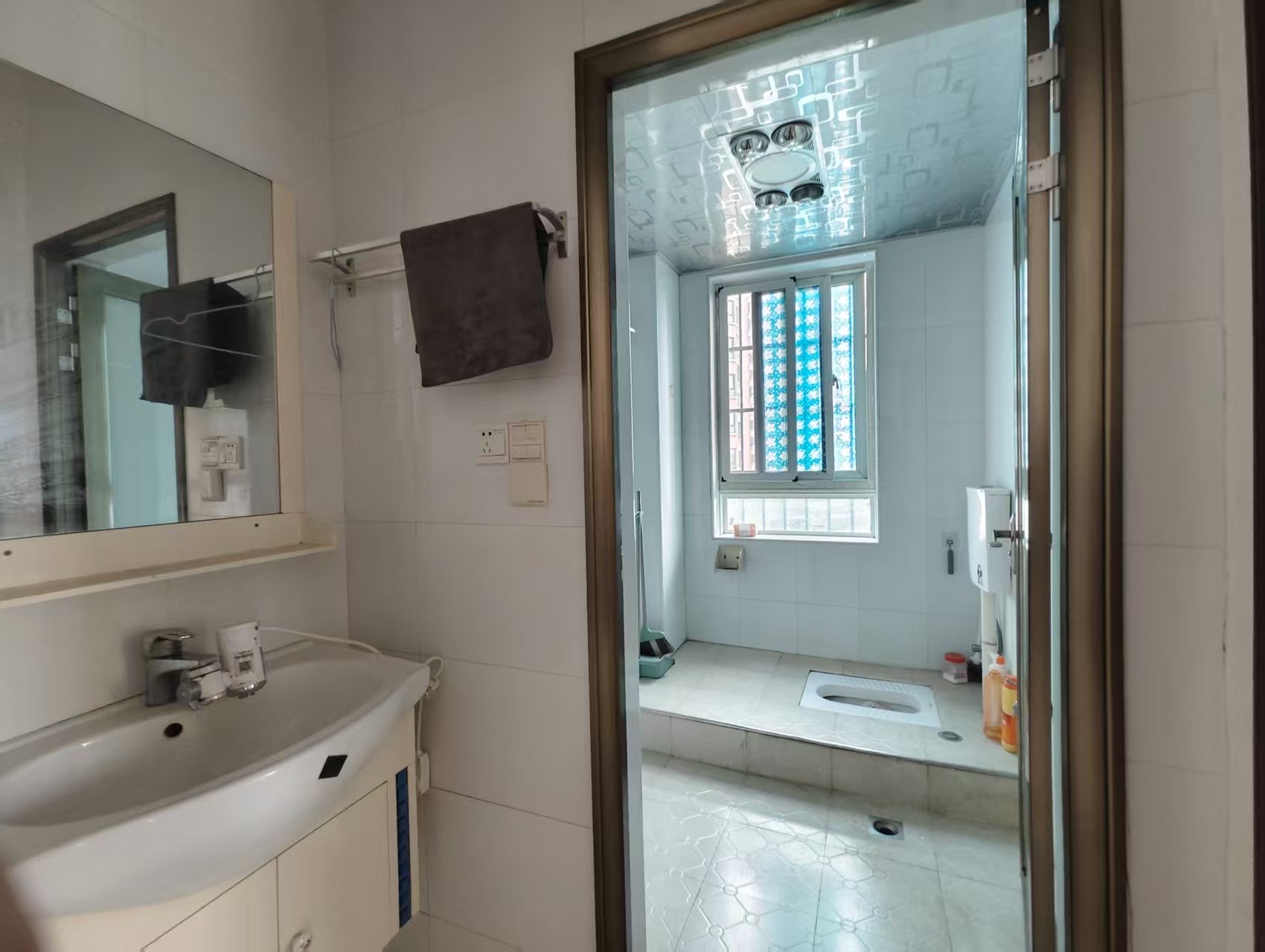 冠都现代城(冠都幸福彼岸) 2室2厅1卫 1500.0元/月 冠都现代城(冠都幸福彼岸) 2室2厅1卫 1500.0元/月室内图