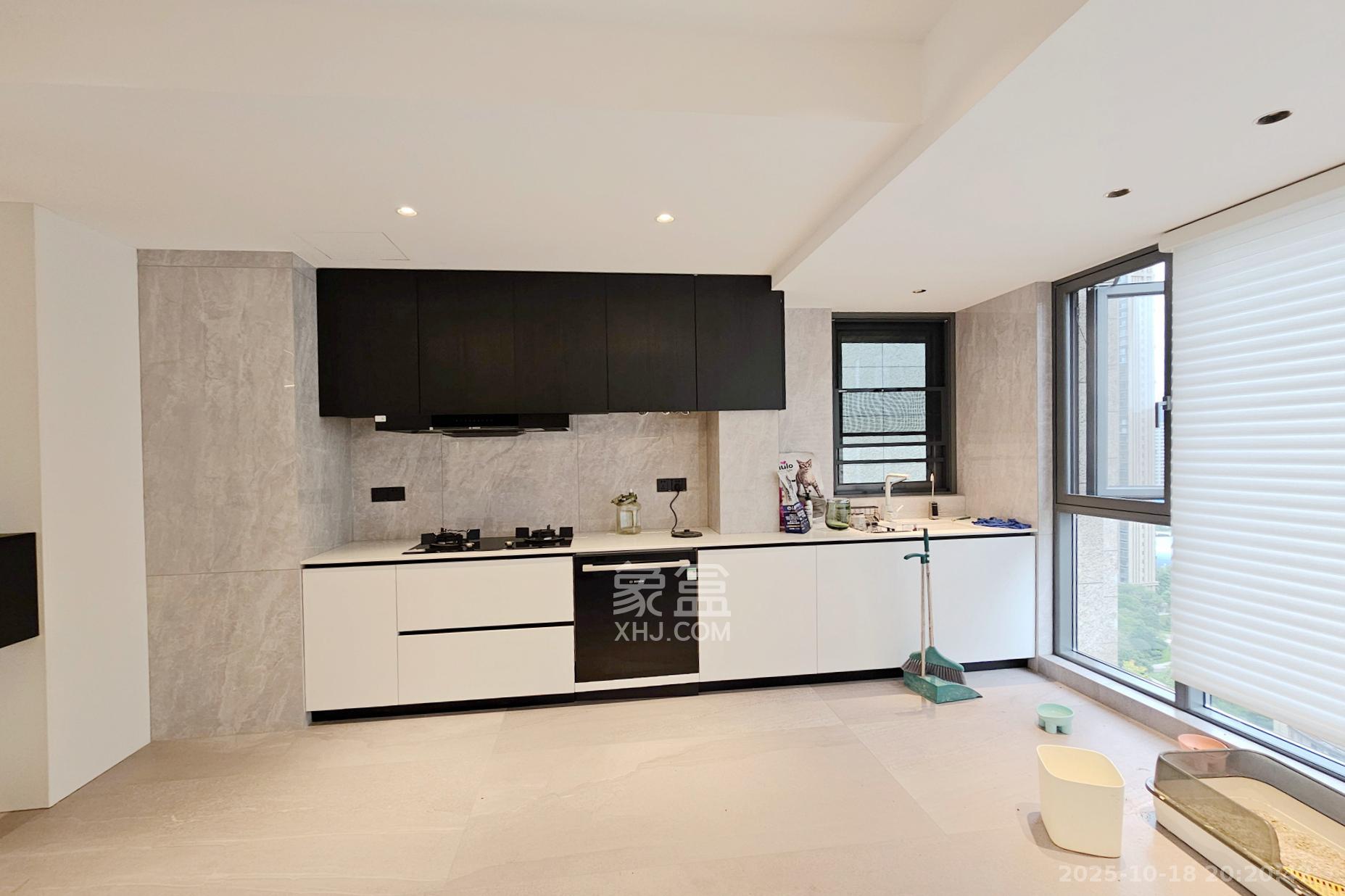 明昇壹城(明昇时代广场)二期  4室2厅2卫    258.0万 明昇壹城(明昇时代广场)二期  4室2厅2卫    258.0万客厅