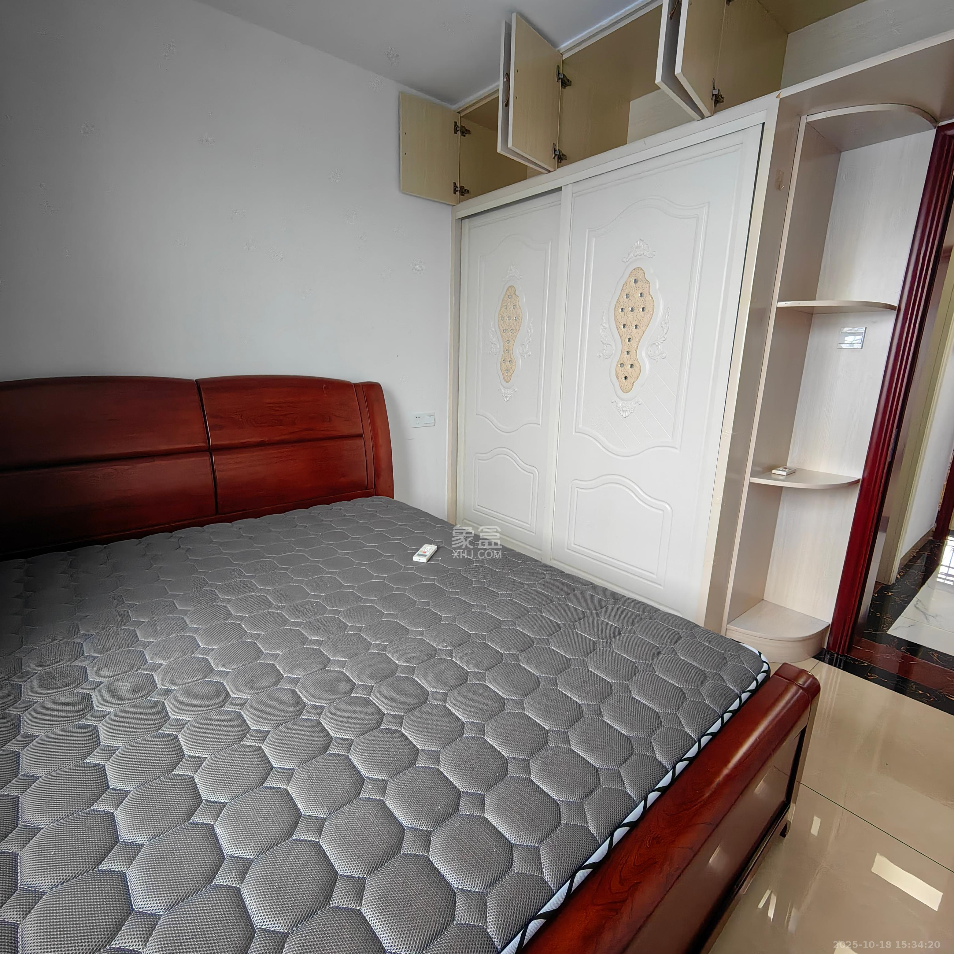 长永佳苑  2室2厅1卫    1900.0元/月 长永佳苑  2室2厅1卫    1900.0元/月室内图