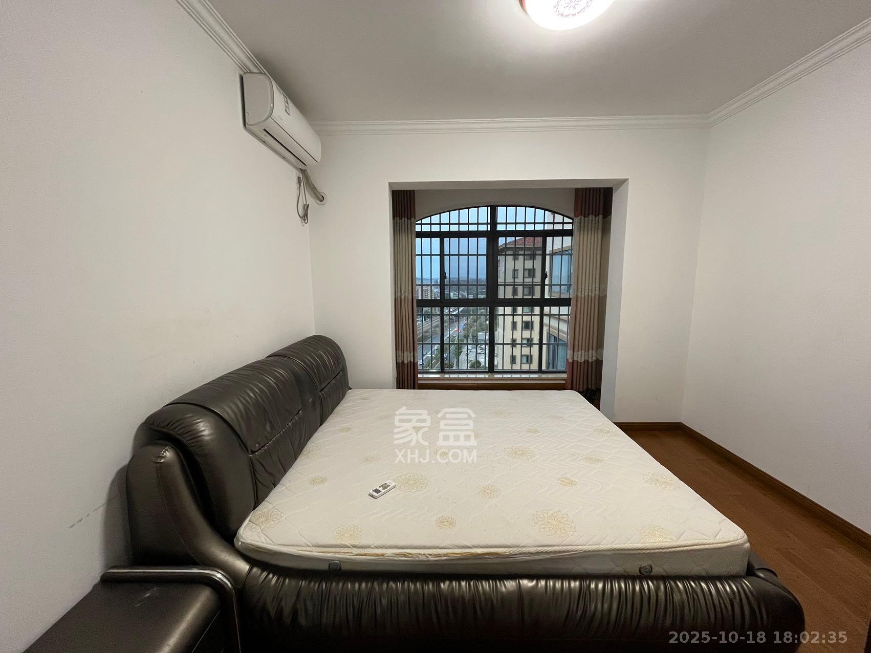 中建芙蓉嘉苑  3室2厅2卫    2500.0元/月室内图