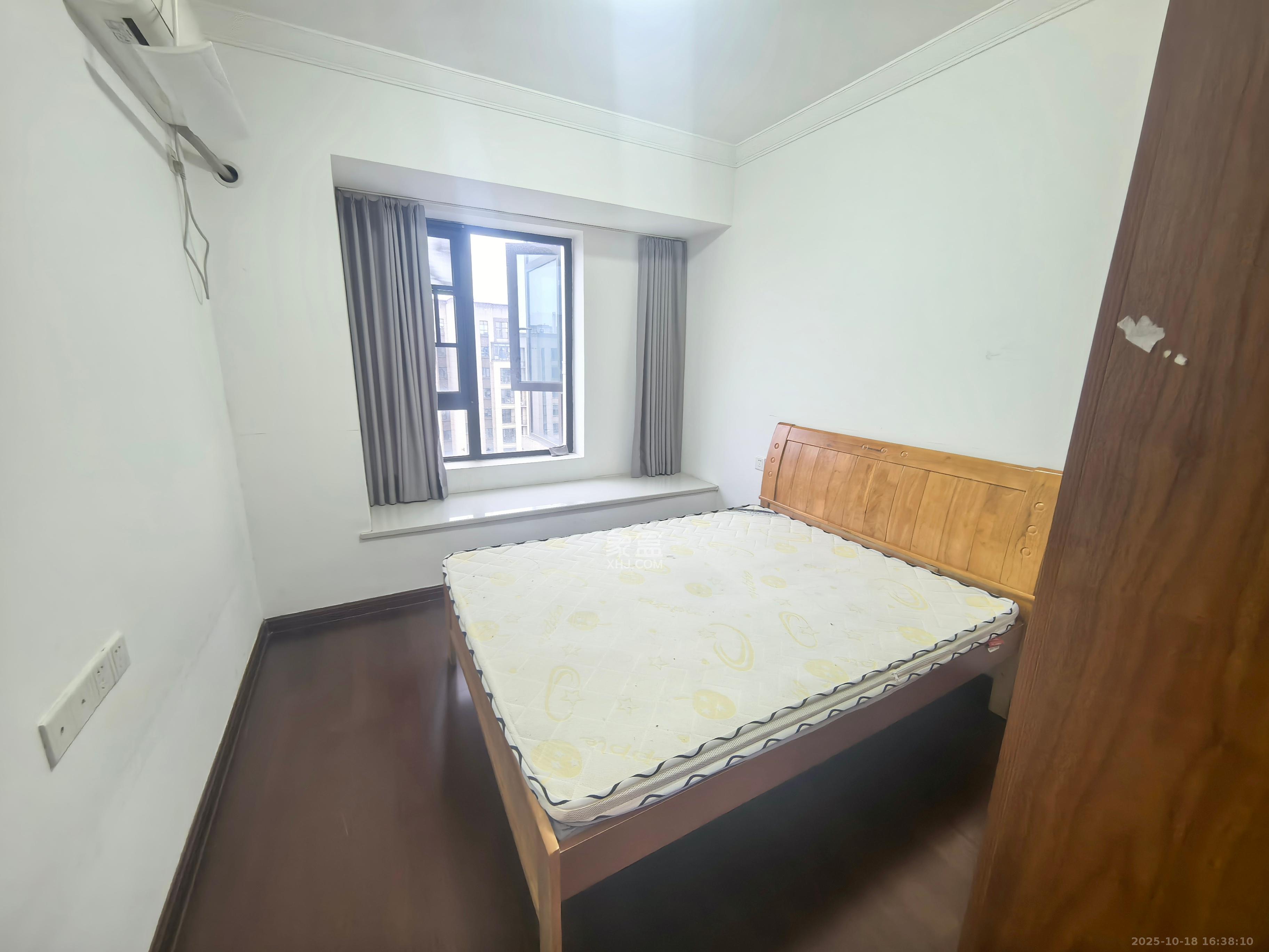 中海新城熙岸(中信新城五期) 4室2厅2卫 2500.0元/月 中海新城熙岸(中信新城五期) 4室2厅2卫 2500.0元/月室内图