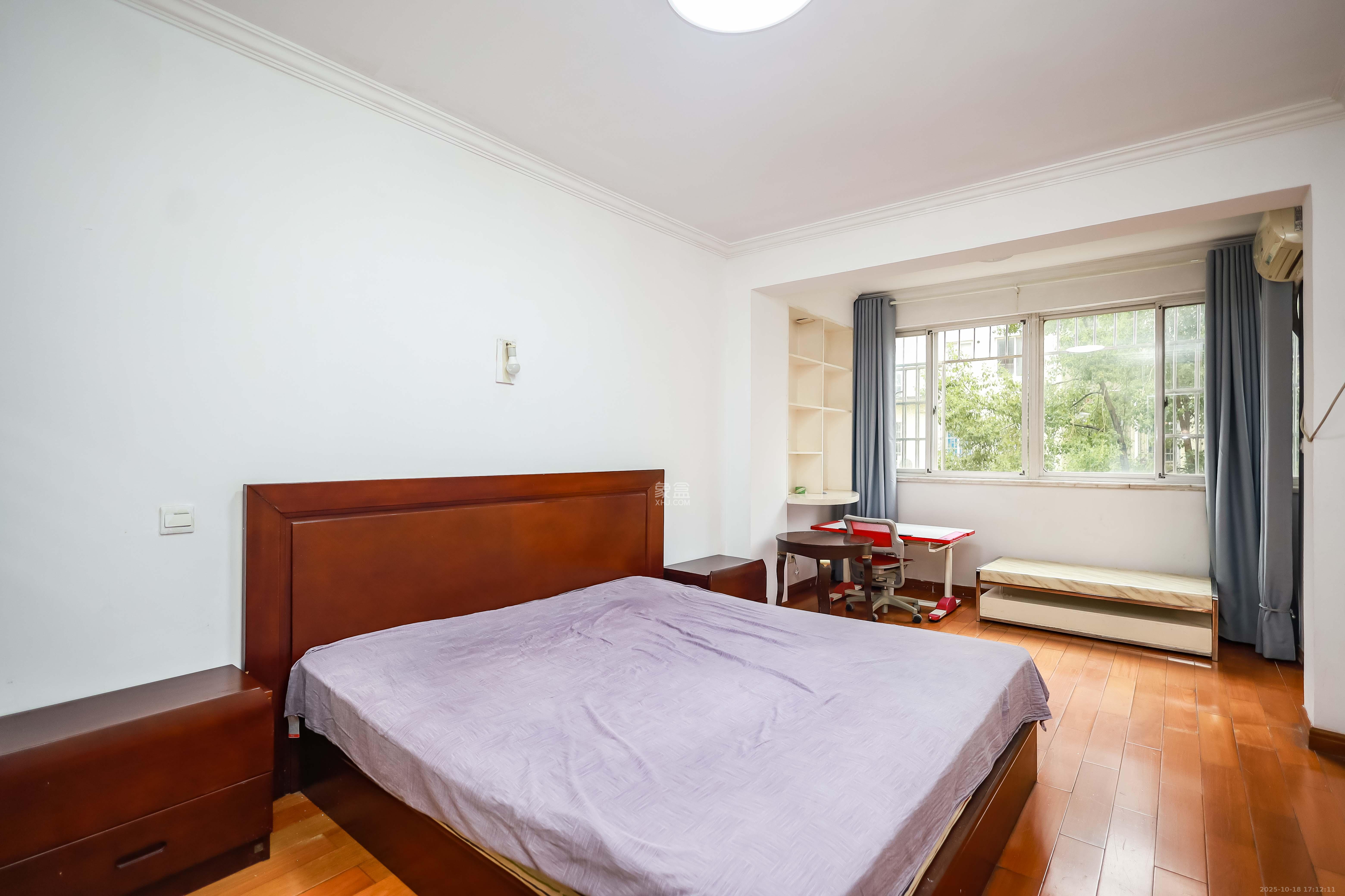 咸嘉新村西子园 3室2厅1卫 75.8万 咸嘉新村西子园 3室2厅1卫 75.8万卧室