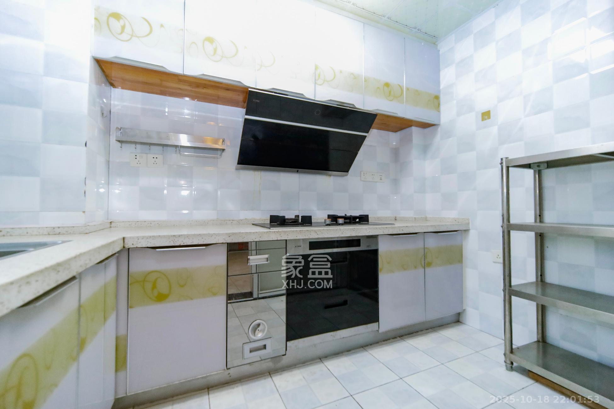 清政园（青政家园）  3室2厅2卫    106.0万厨房