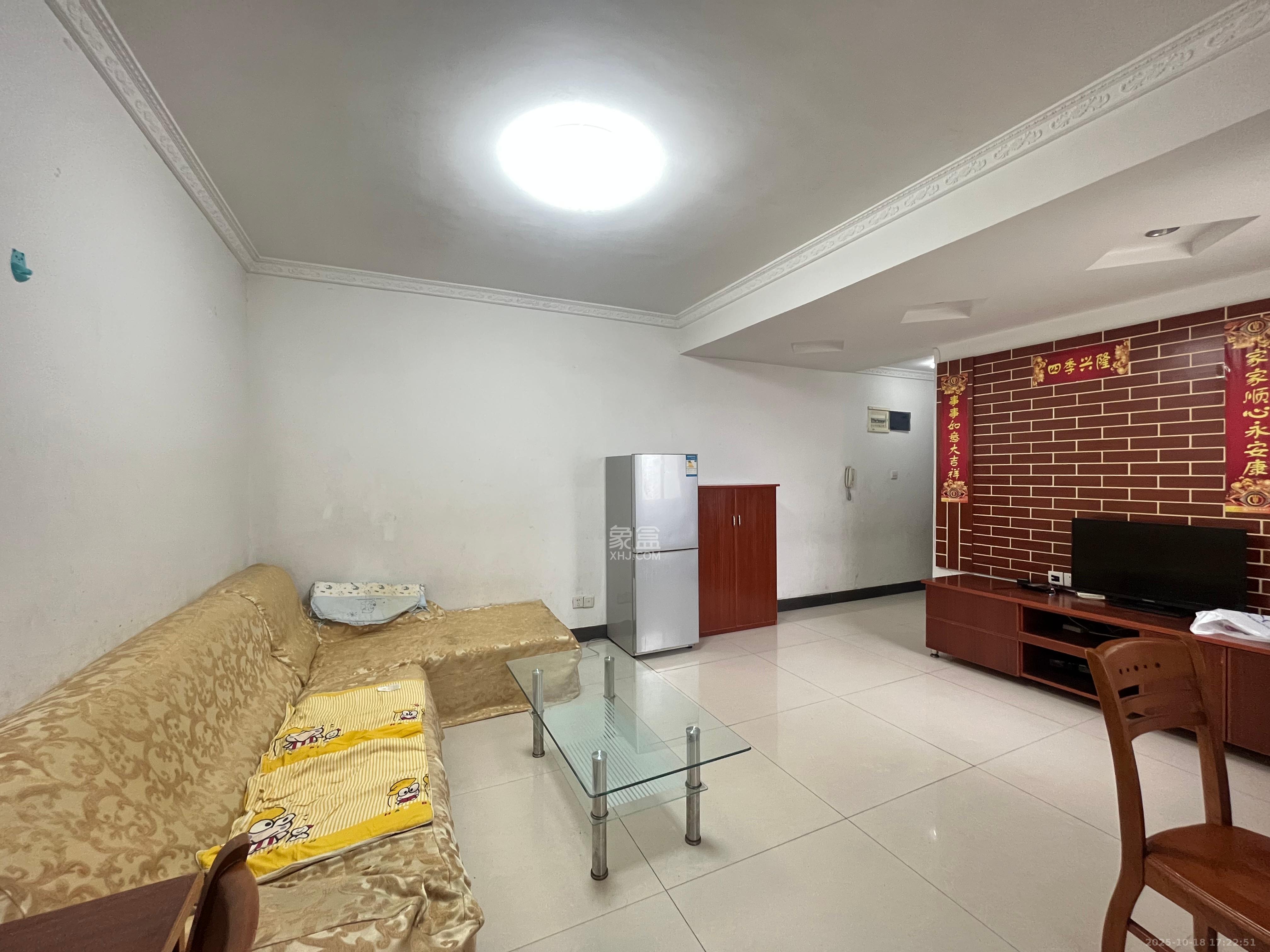 星典时代  2室2厅1卫    2000.0元/月室内图