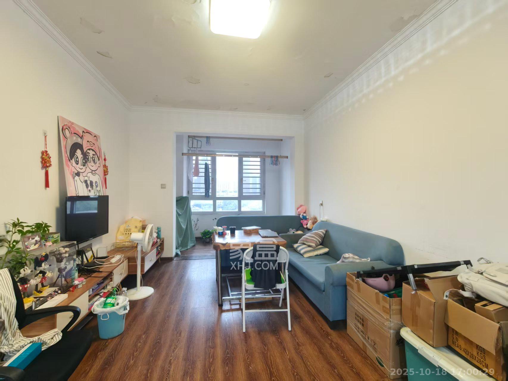 长房东云台  3室2厅1卫    2200.0元/月室内图1