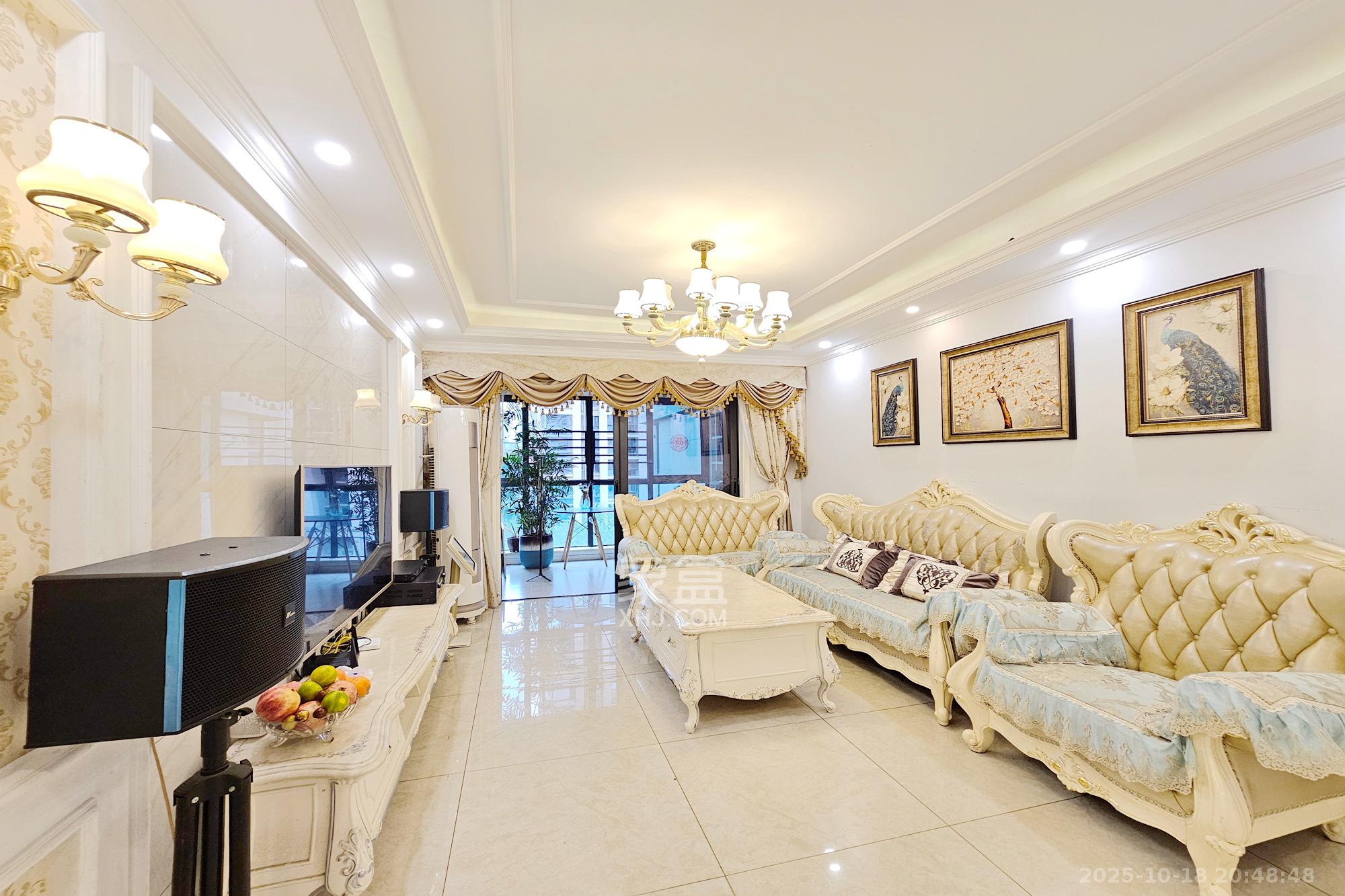 明昇壹城(明昇时代广场)一期  3室2厅2卫    178.0万 明昇壹城(明昇时代广场)一期  3室2厅2卫    178.0万客厅