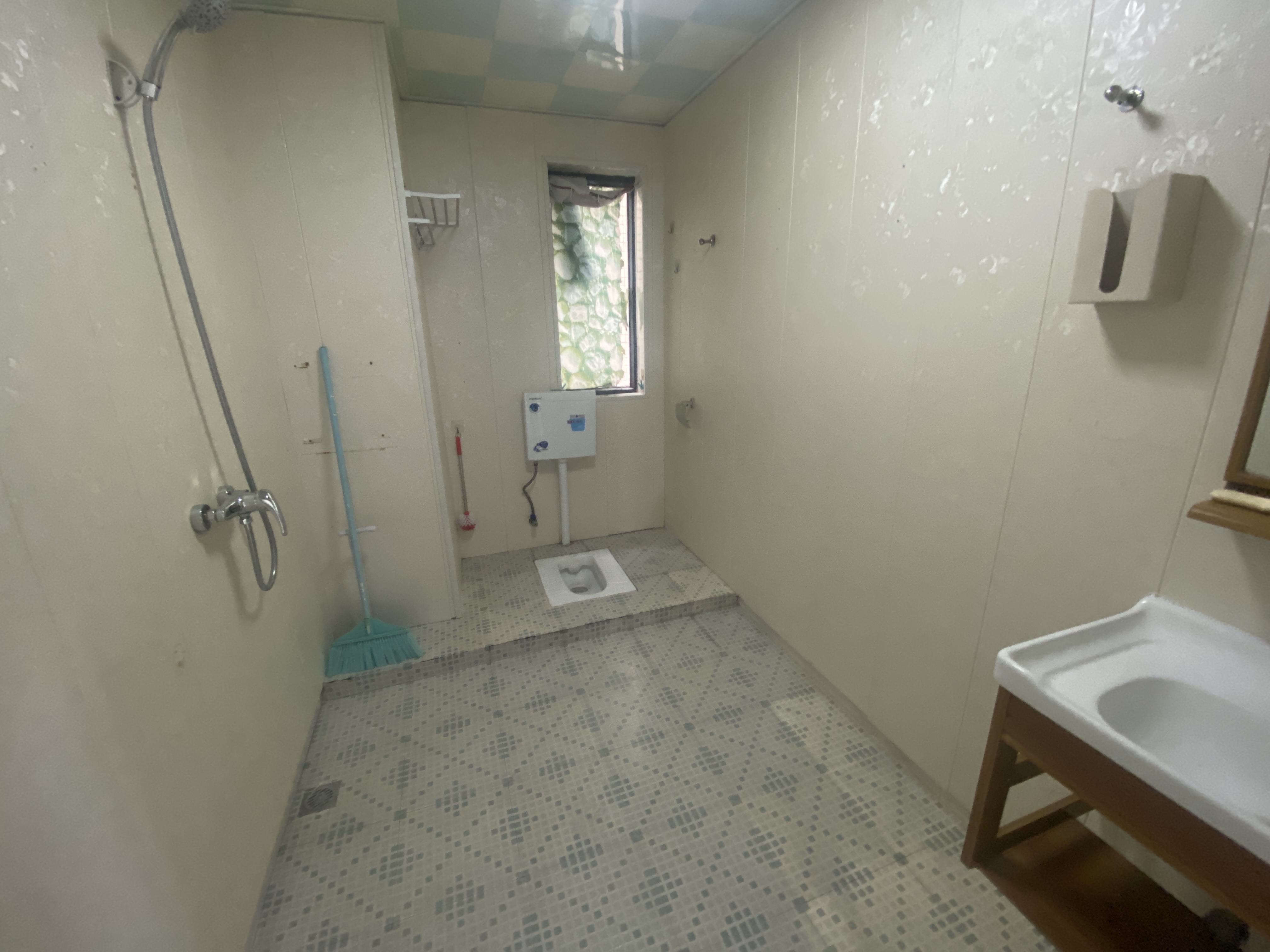 康馨花园 3室1厅1卫 2500.0元/月 康馨花园 3室1厅1卫 2500.0元/月室内图