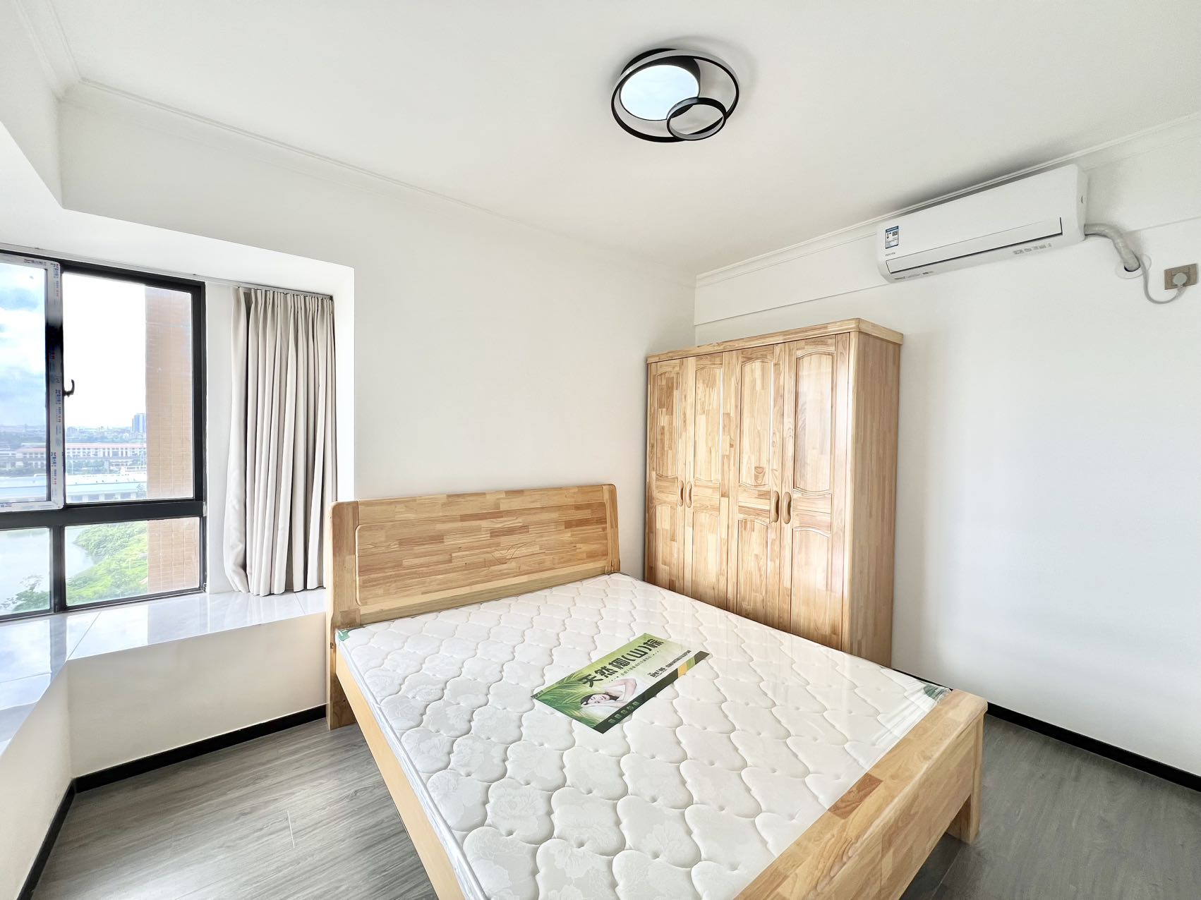 金城天鹅湖  3室2厅1卫    2700.0元/月室内图