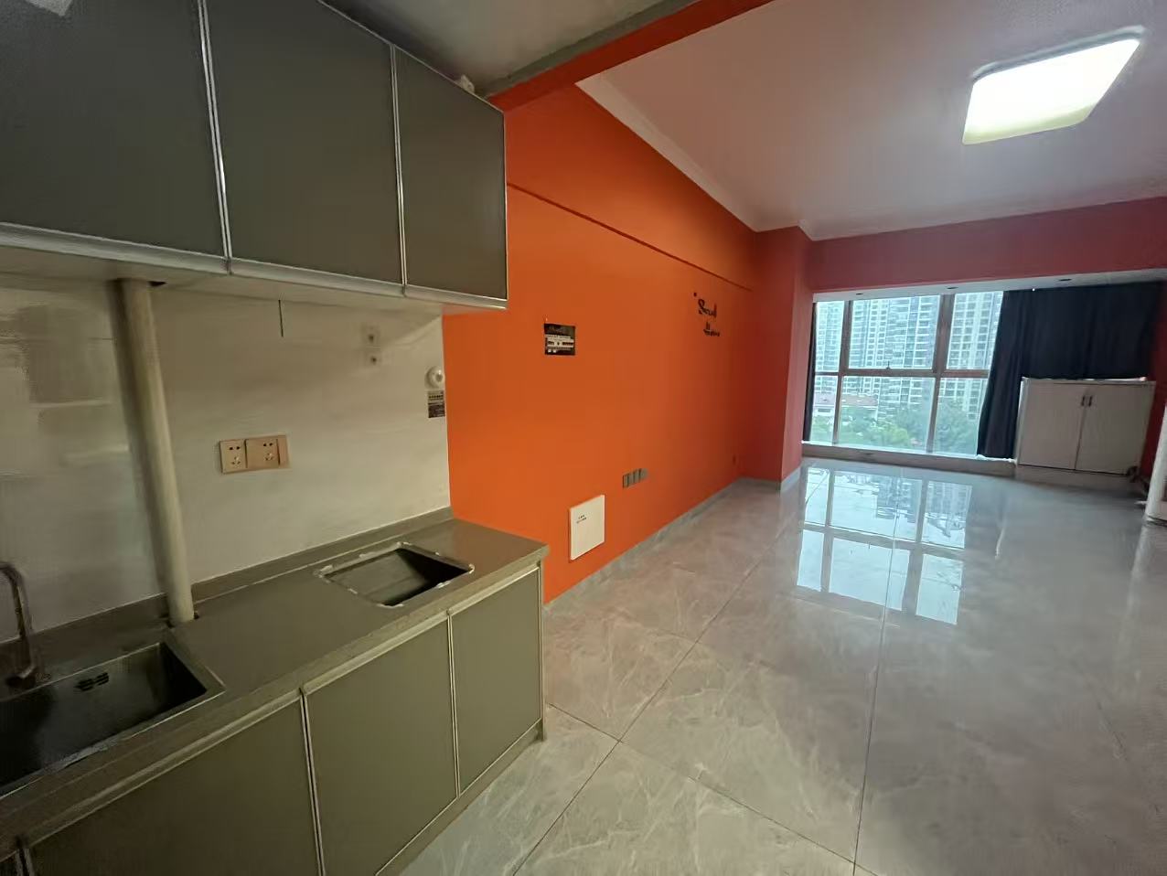 雄森国际  1室1厅1卫    1400.0元/月室内图