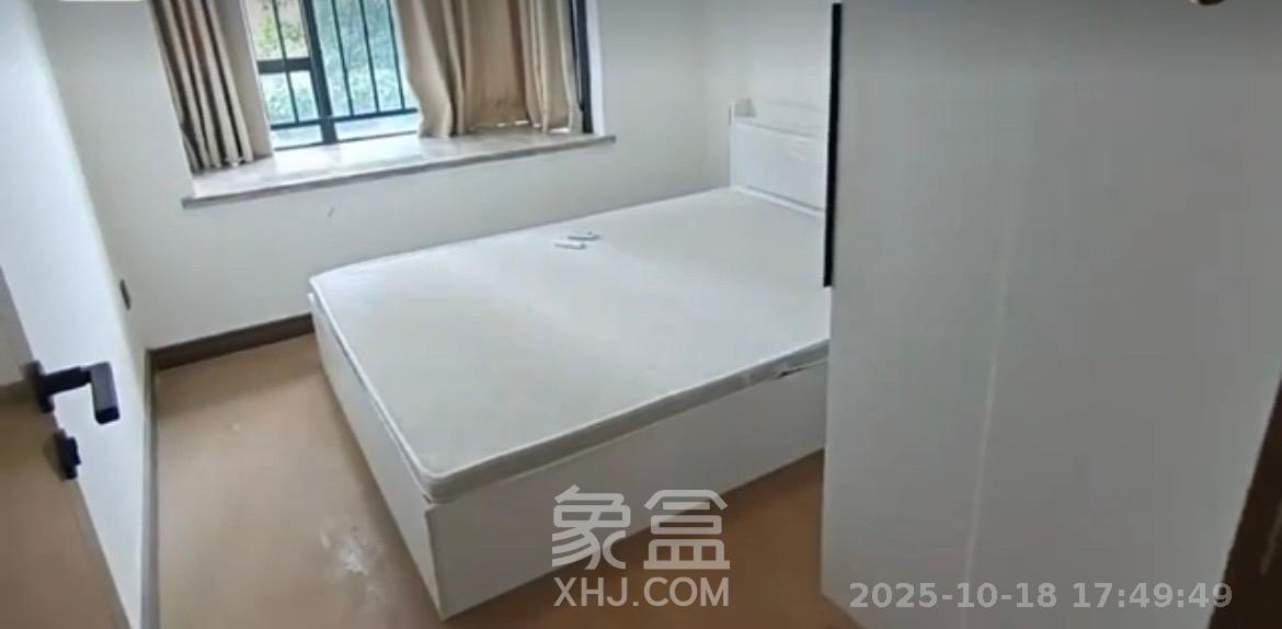 长房雍景湾  4室2厅2卫    3800.0元/月室内图