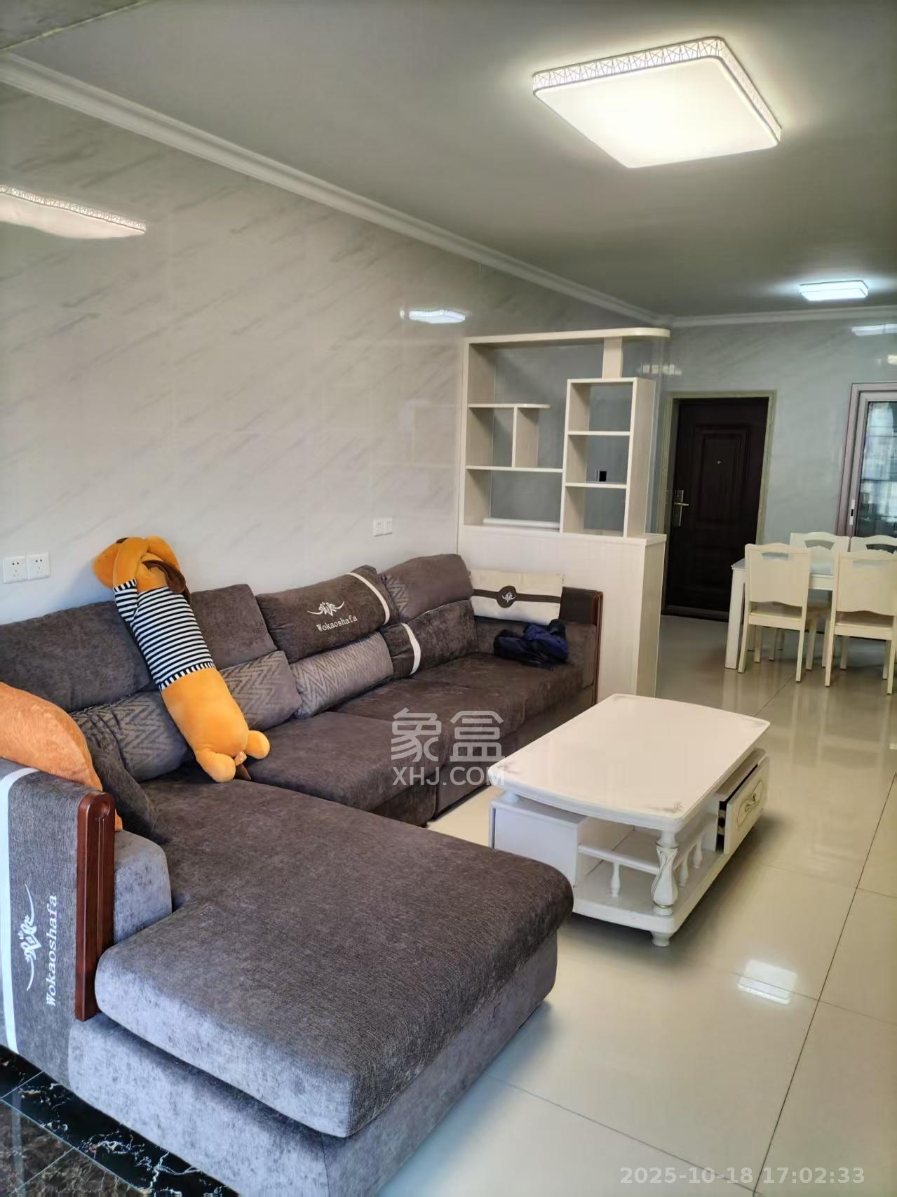 平吉上苑 3室2厅1卫 2600.0元/月 平吉上苑 3室2厅1卫 2600.0元/月室内图