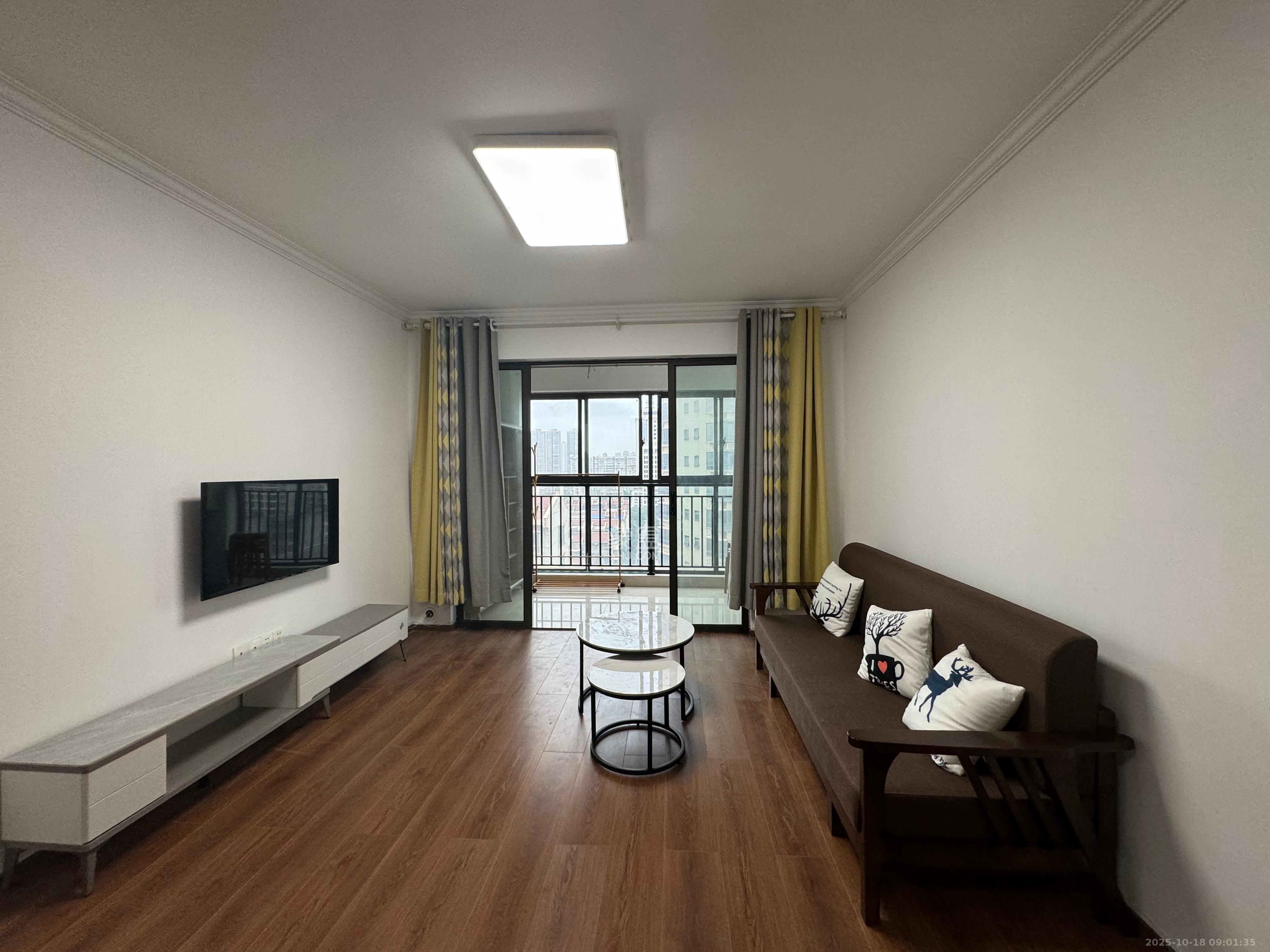 万象凯旋湾  2室1厅1卫    2300.0元/月 万象凯旋湾  2室1厅1卫    2300.0元/月