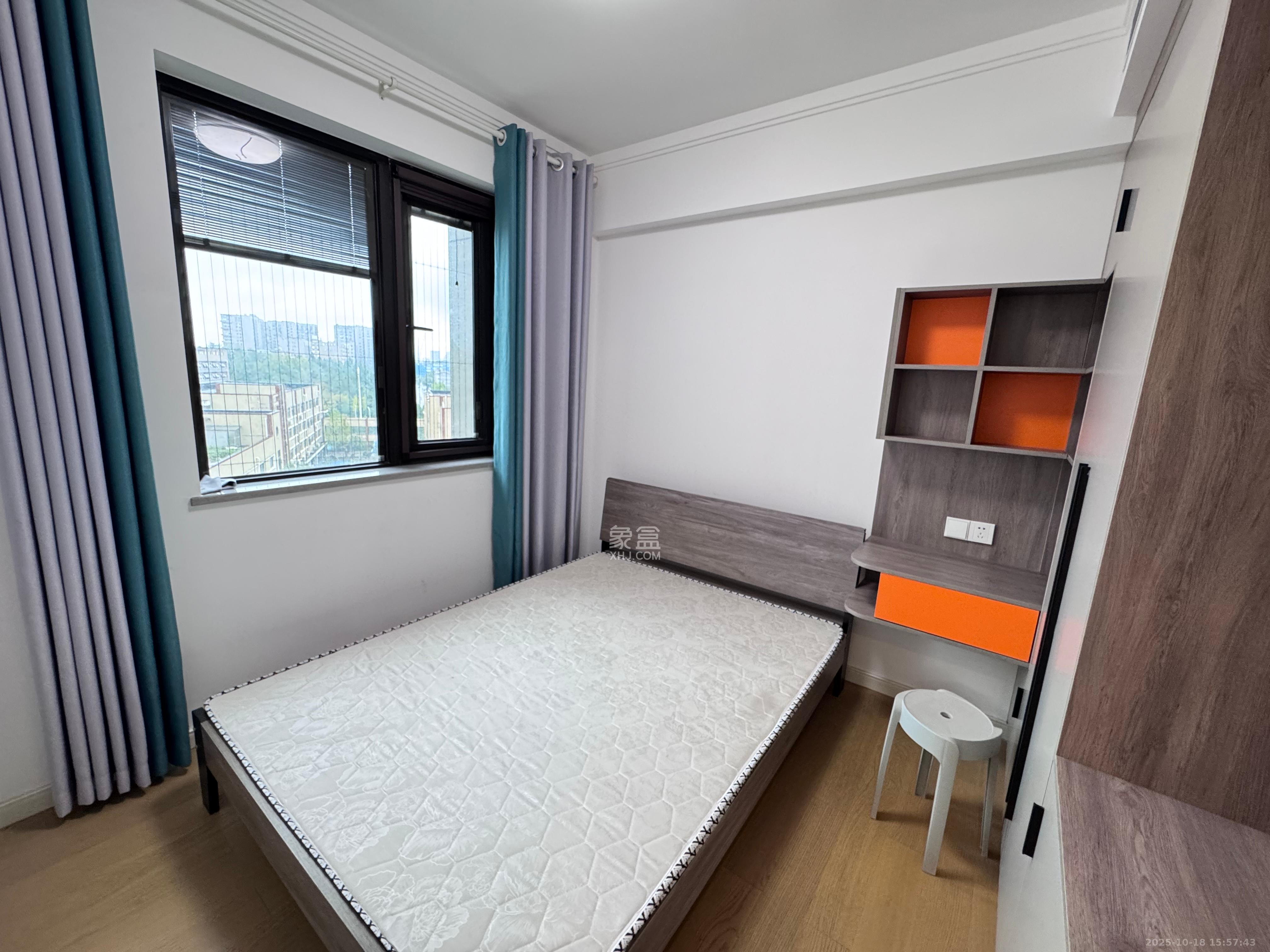 万科金色梦想A区  3室2厅2卫    3100.0元/月室内图