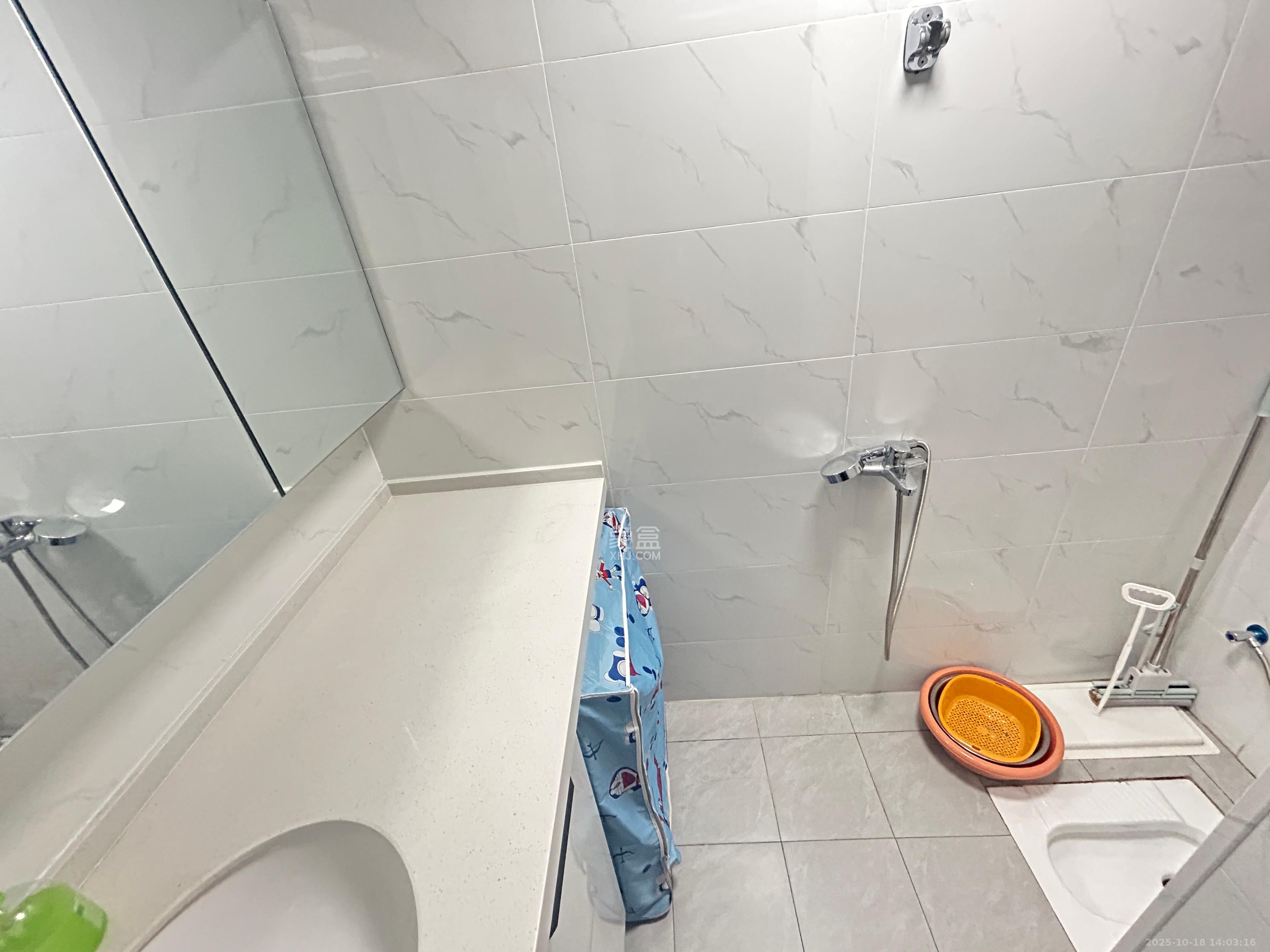 华润置地中心  1室1厅1卫    2600.0元/月 华润置地中心  1室1厅1卫    2600.0元/月室内图