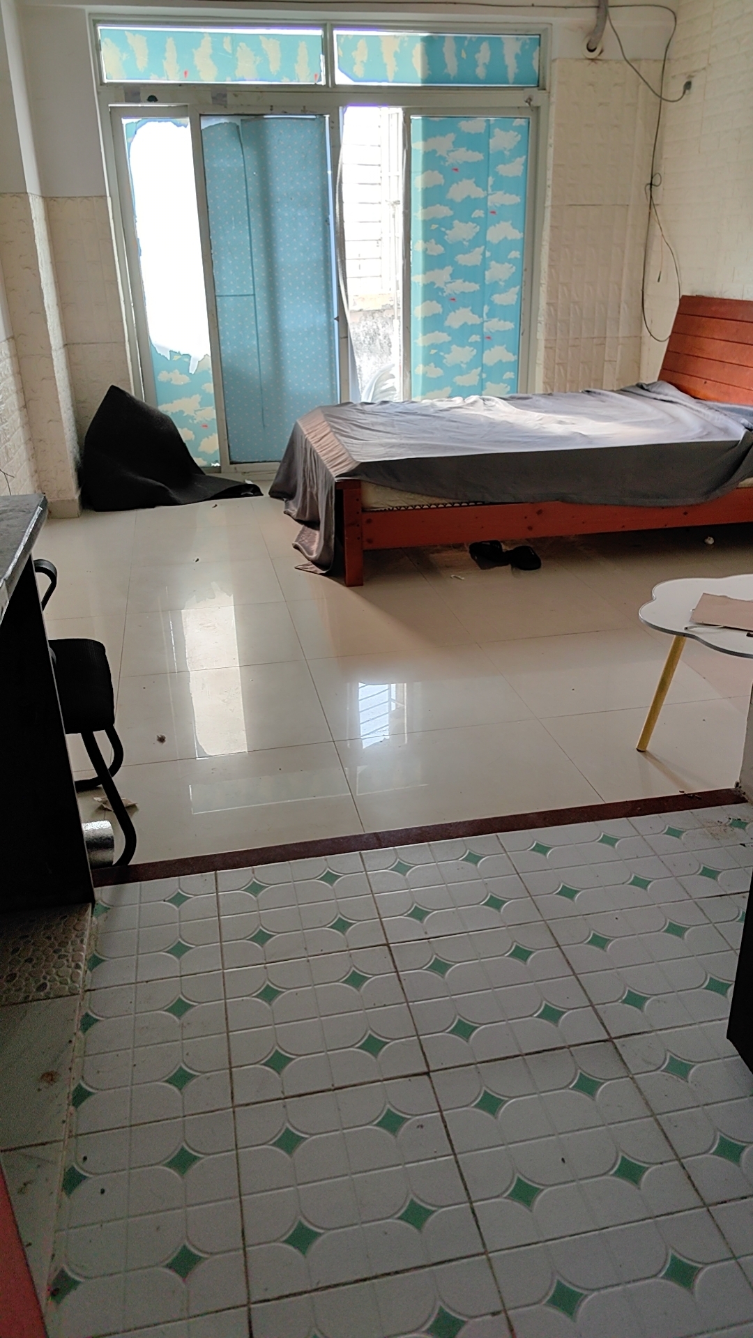 钟诚大厦  1室0厅1卫    800.0元/月