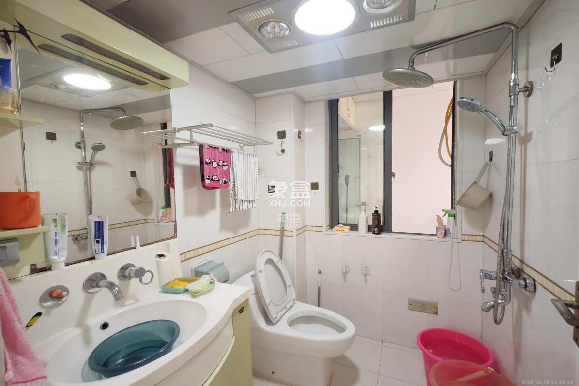 鼎丰前城  2室2厅1卫    1900.0元/月 鼎丰前城  2室2厅1卫    1900.0元/月室内图