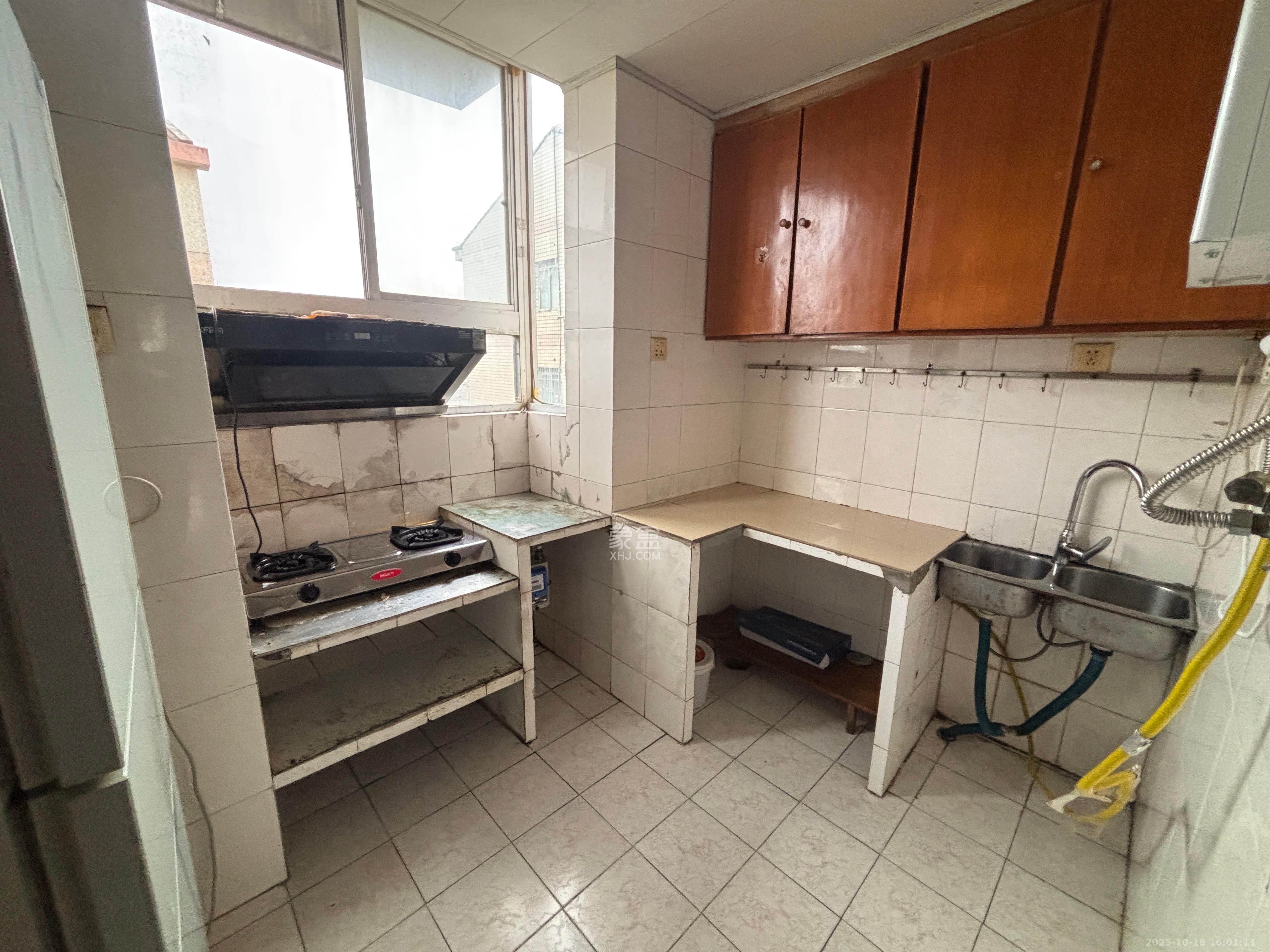 中建五局信和苑三区  2室1厅1卫    1200.0元/月室内图