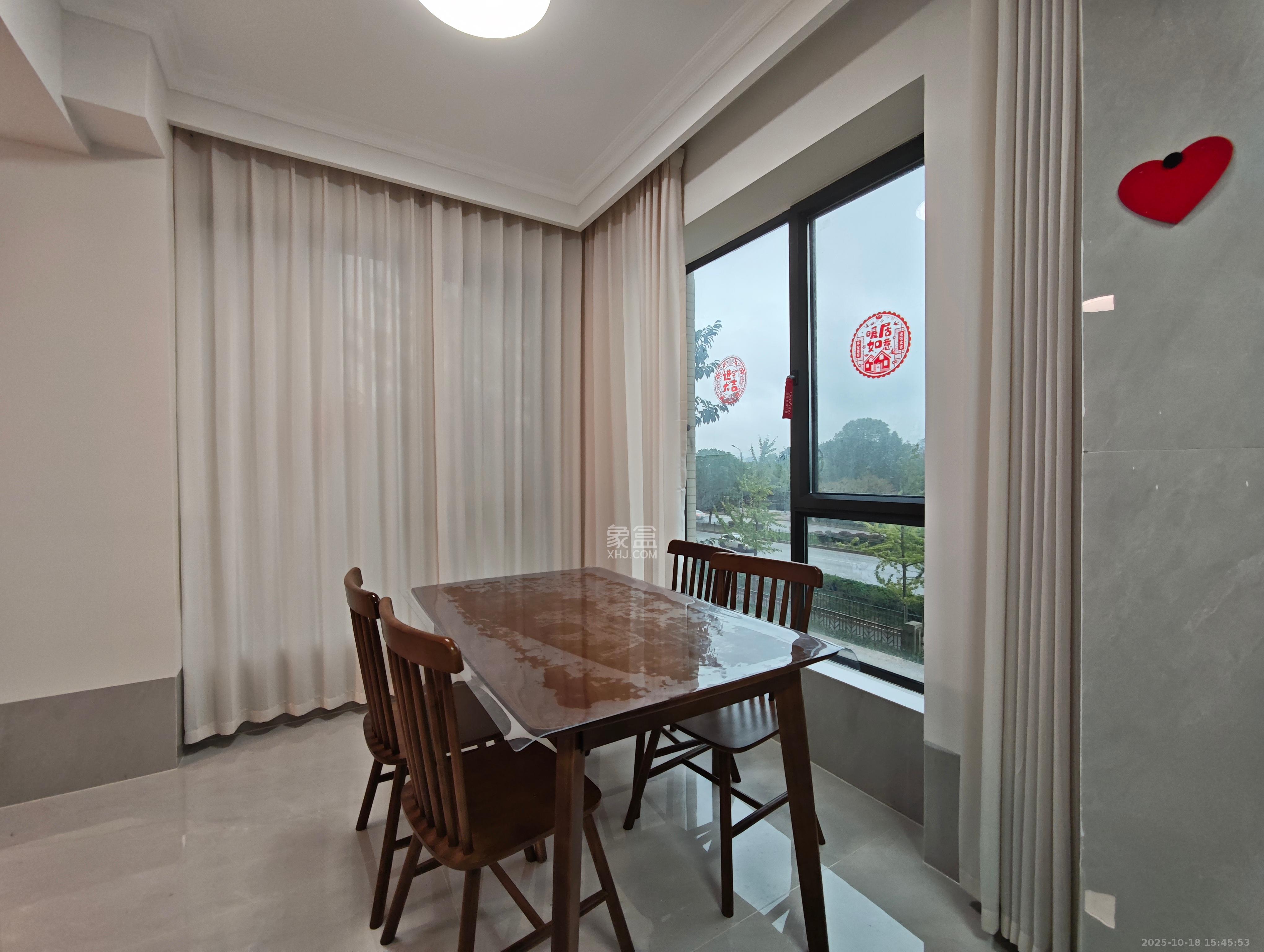 国泰九龙湾 4室2厅2卫 3500.0元/月 国泰九龙湾 4室2厅2卫 3500.0元/月室内图