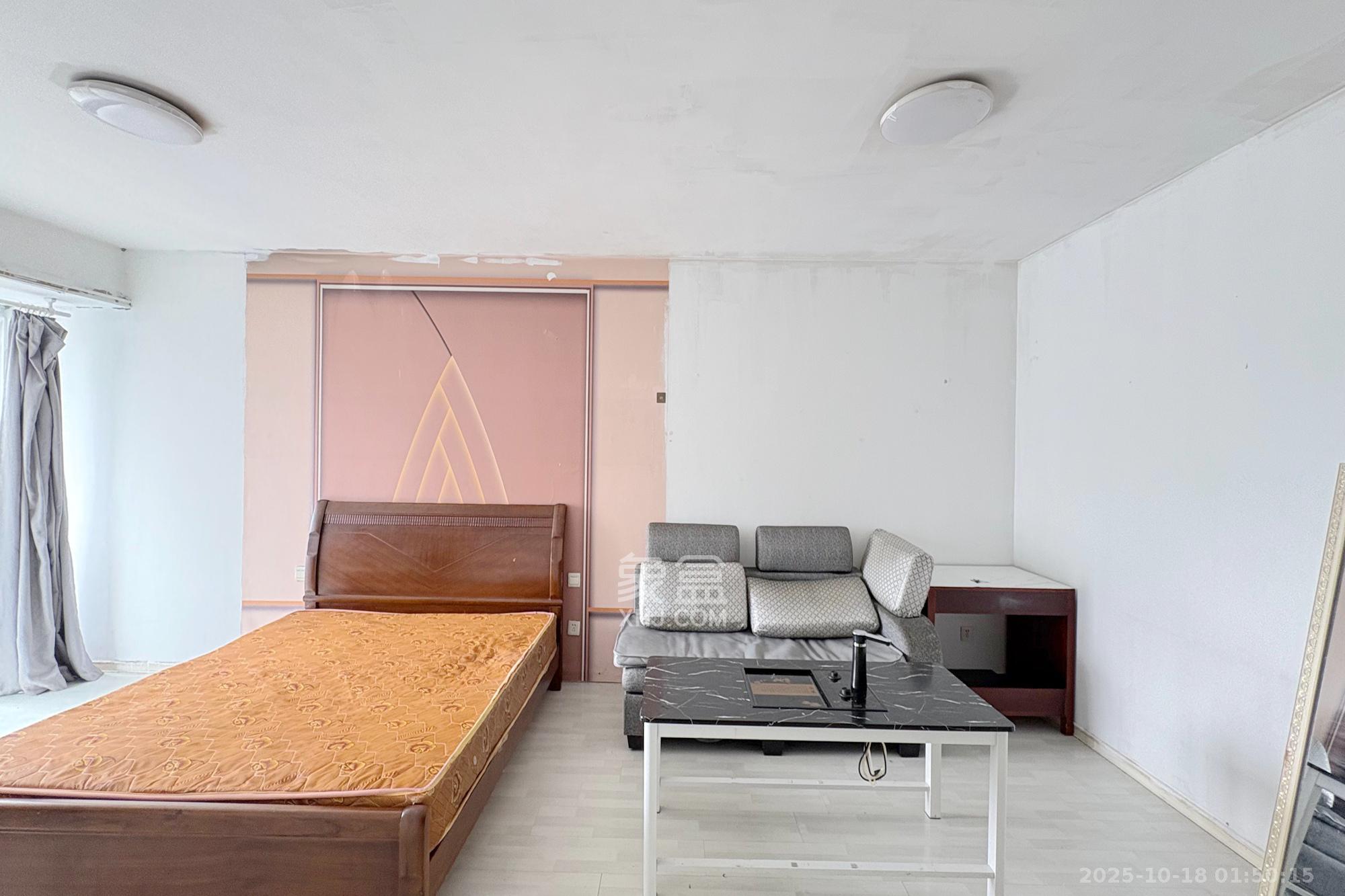 青年公寓 1室1厅1卫 44.0万 青年公寓 1室1厅1卫 44.0万卧室