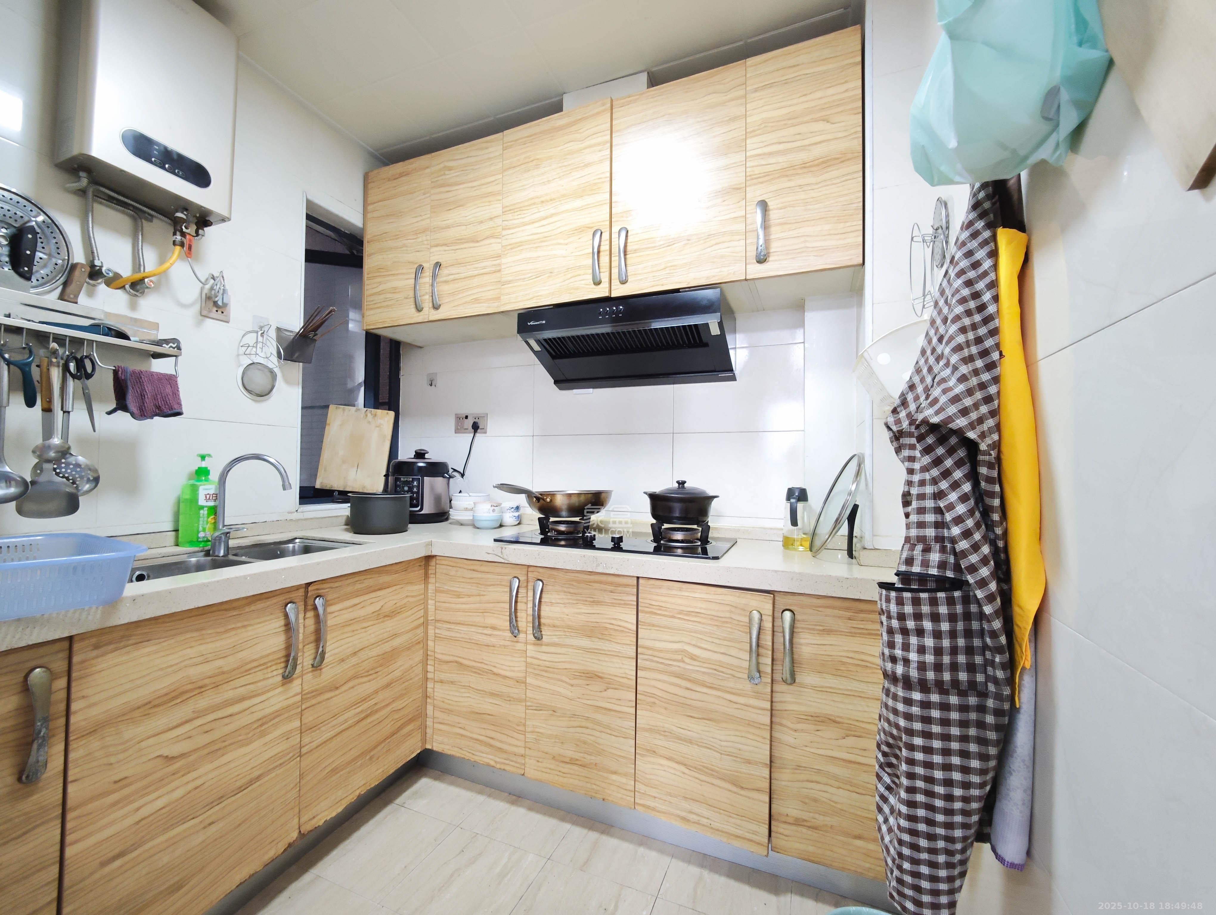 南庭城果 3室2厅1卫 60.0万 南庭城果 3室2厅1卫 60.0万卫生间