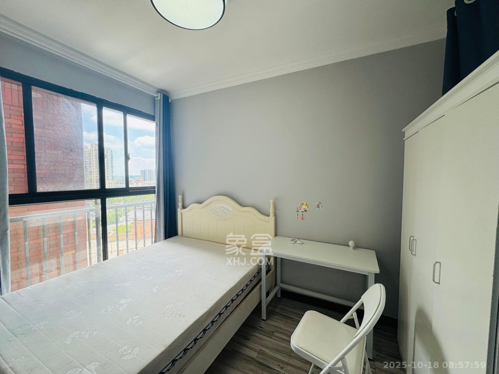 半山壹号  3室2厅2卫    2900.0元/月 半山壹号  3室2厅2卫    2900.0元/月室内图