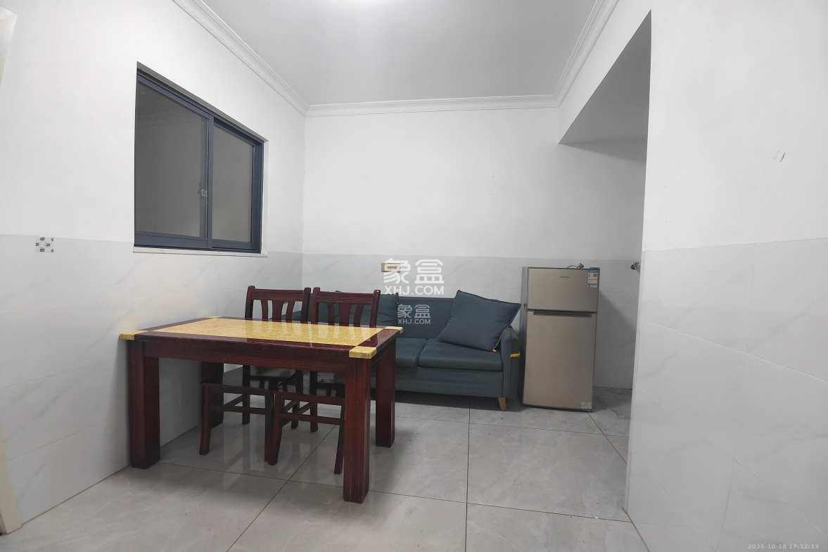 和康园小区  1室1厅1卫    1200.0元/月 和康园小区  1室1厅1卫    1200.0元/月室内图