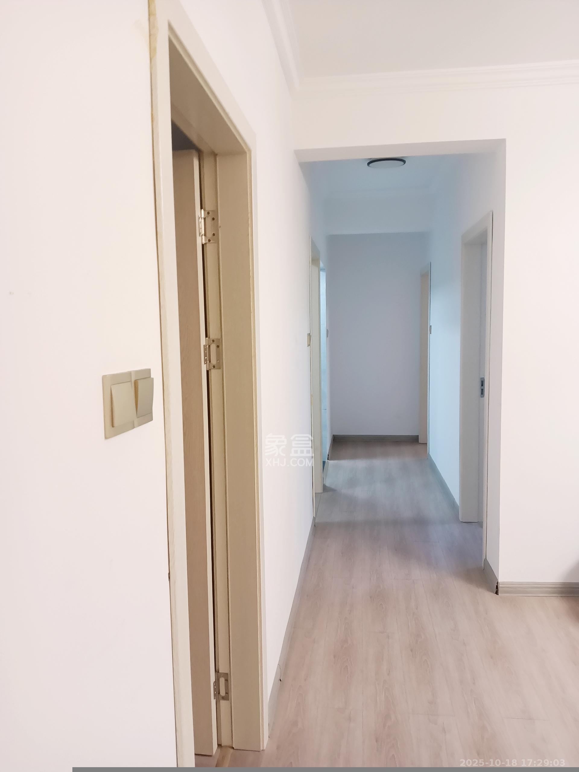 合能枫丹丽舍(柏悦名苑) 4室2厅2卫 3200.0元/月 合能枫丹丽舍(柏悦名苑) 4室2厅2卫 3200.0元/月室内图