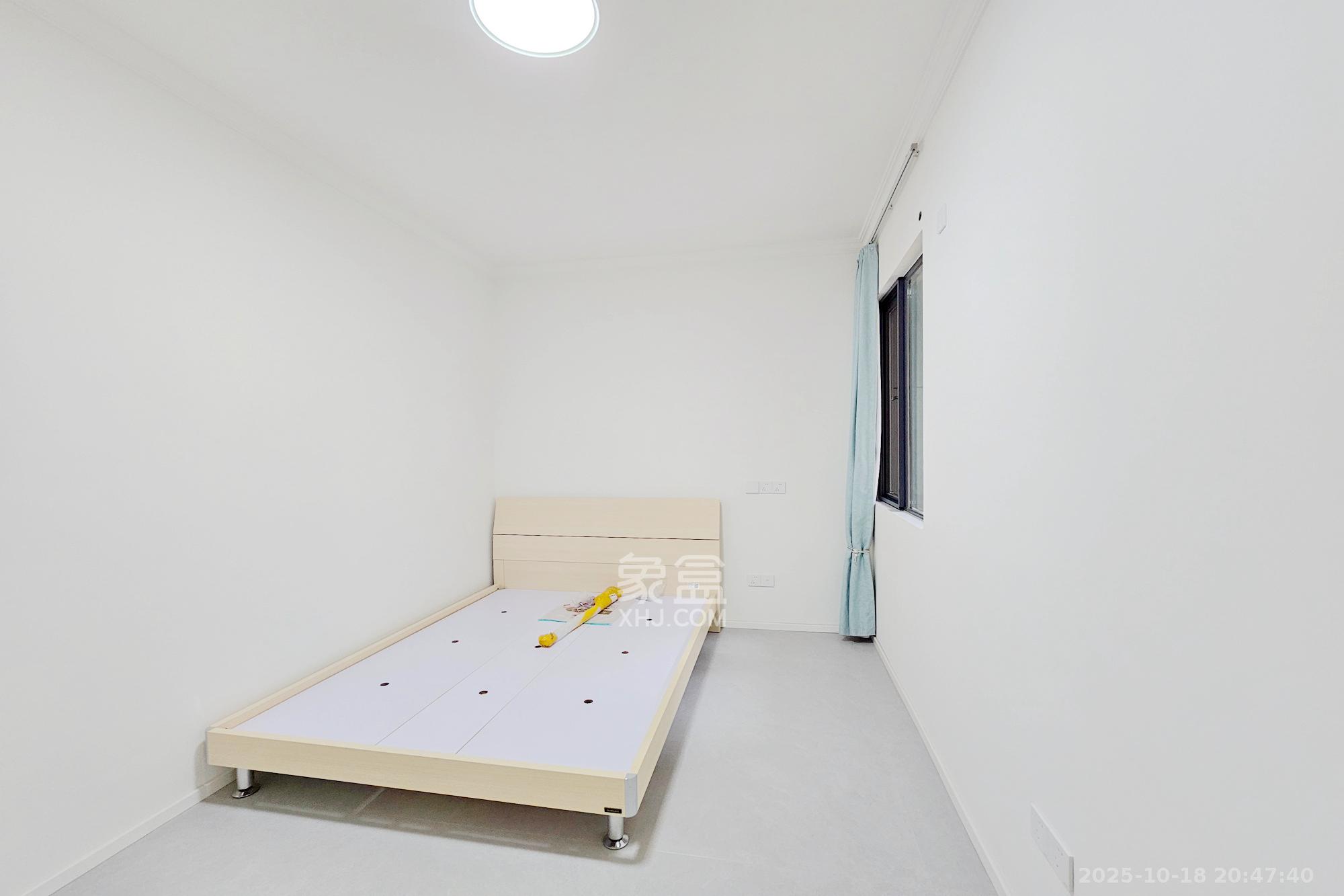 长房东旭国际  3室2厅2卫    140.0万 长房东旭国际  3室2厅2卫    140.0万卧室