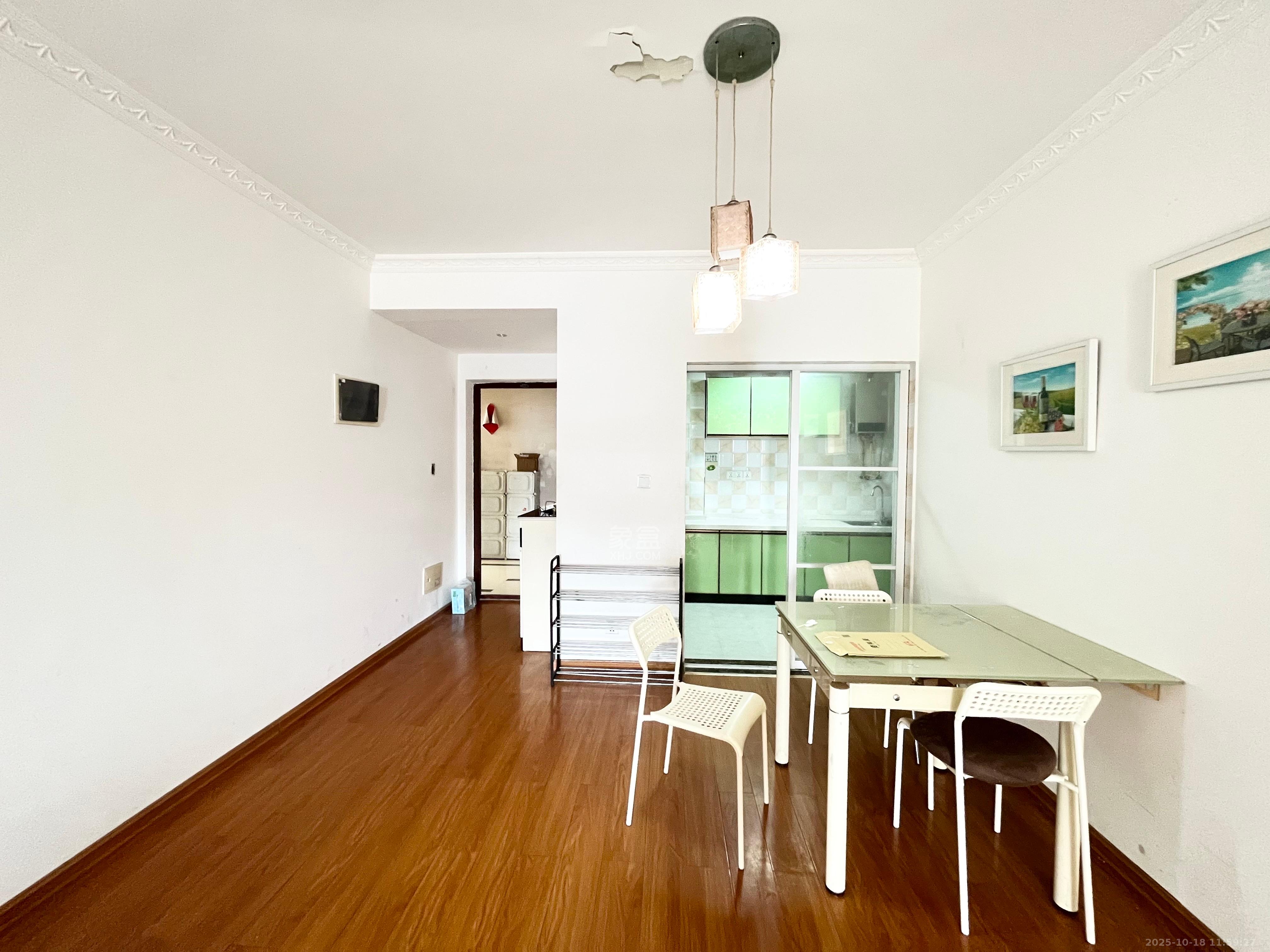 保利麓谷林语C区  3室2厅1卫    2200.0元/月室内图