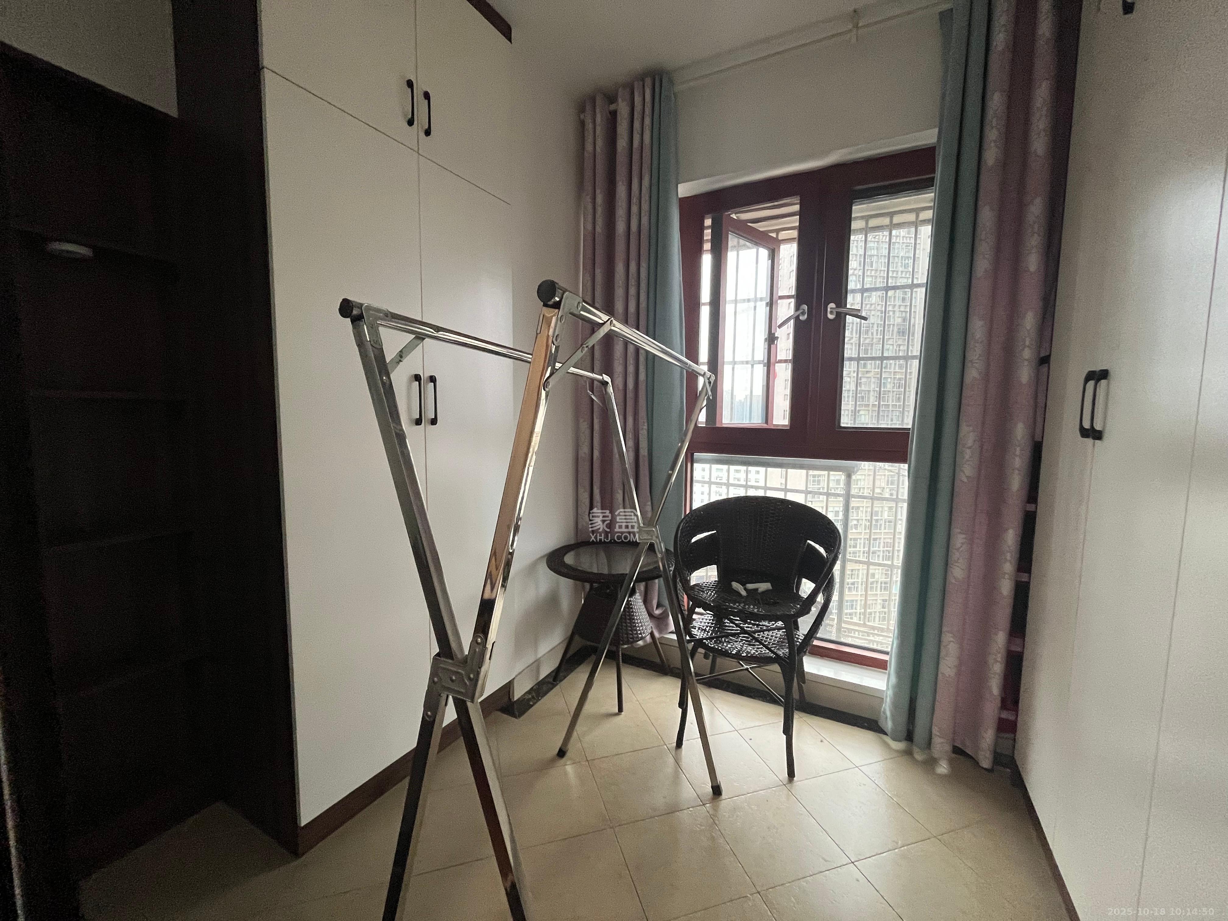 五江天街北区 3室2厅2卫 2500.0元/月 五江天街北区 3室2厅2卫 2500.0元/月室内图