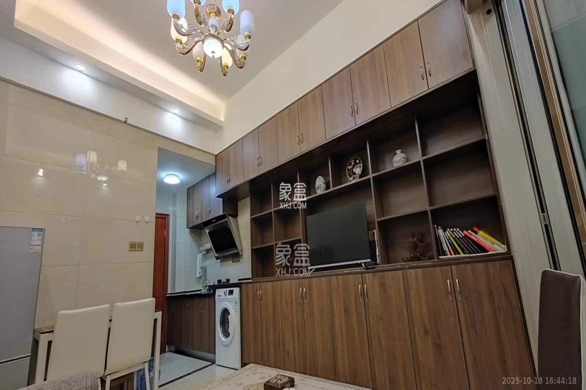 塞纳公馆  1室1厅1卫    1500.0元/月 塞纳公馆  1室1厅1卫    1500.0元/月室内图