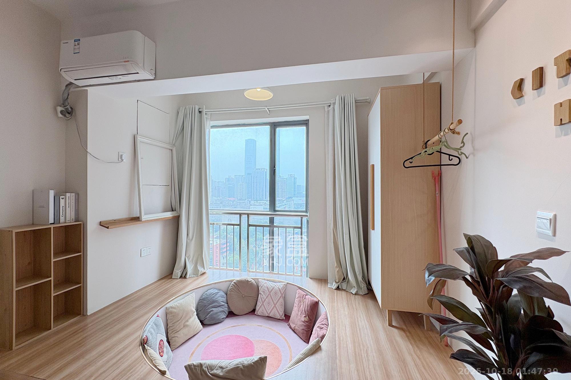 上城金都 1室1厅1卫 40.0万 上城金都 1室1厅1卫 40.0万卧室