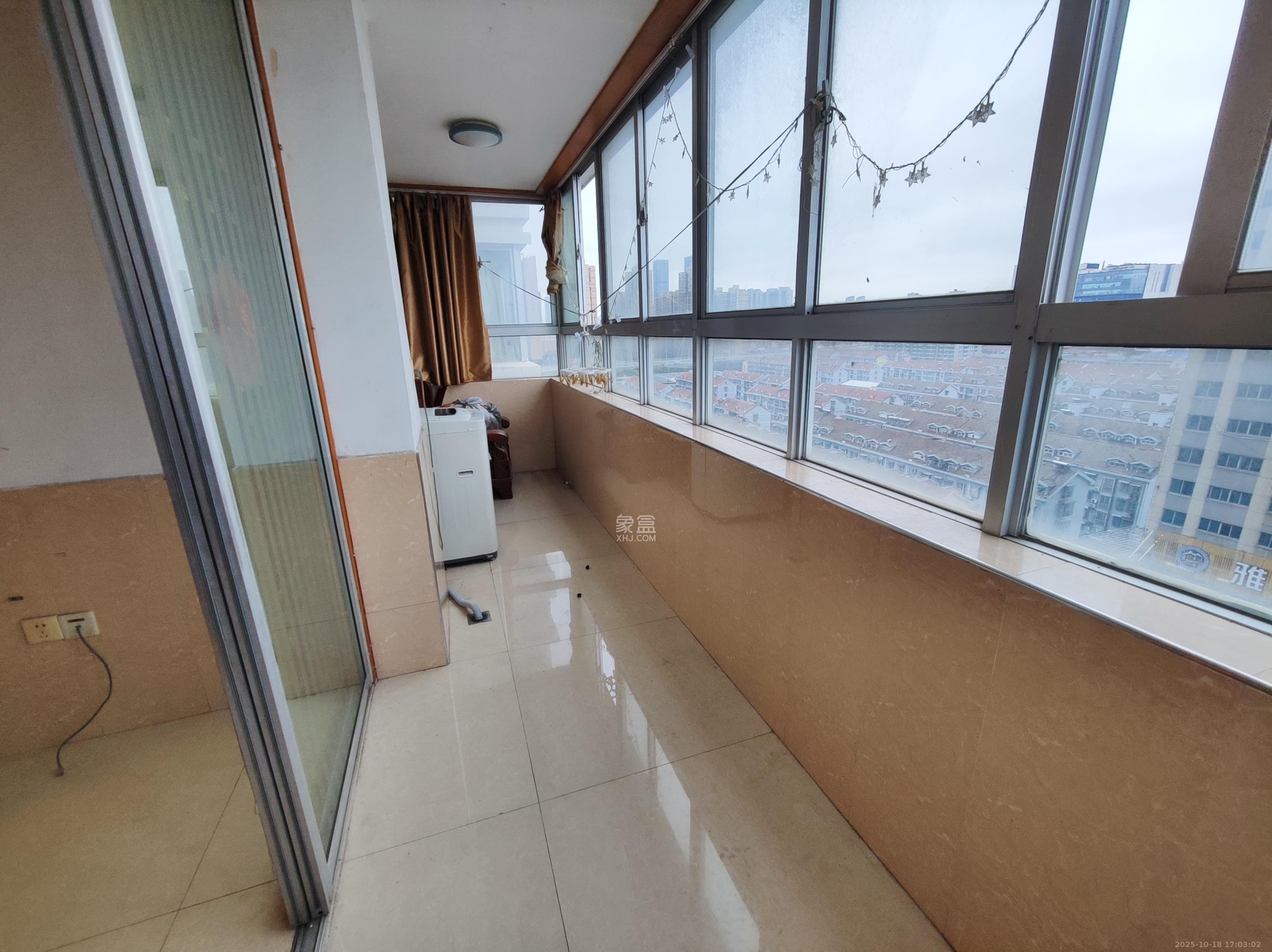 上河国际B座  2室1厅1卫    1900.0元/月 上河国际B座  2室1厅1卫    1900.0元/月室内图