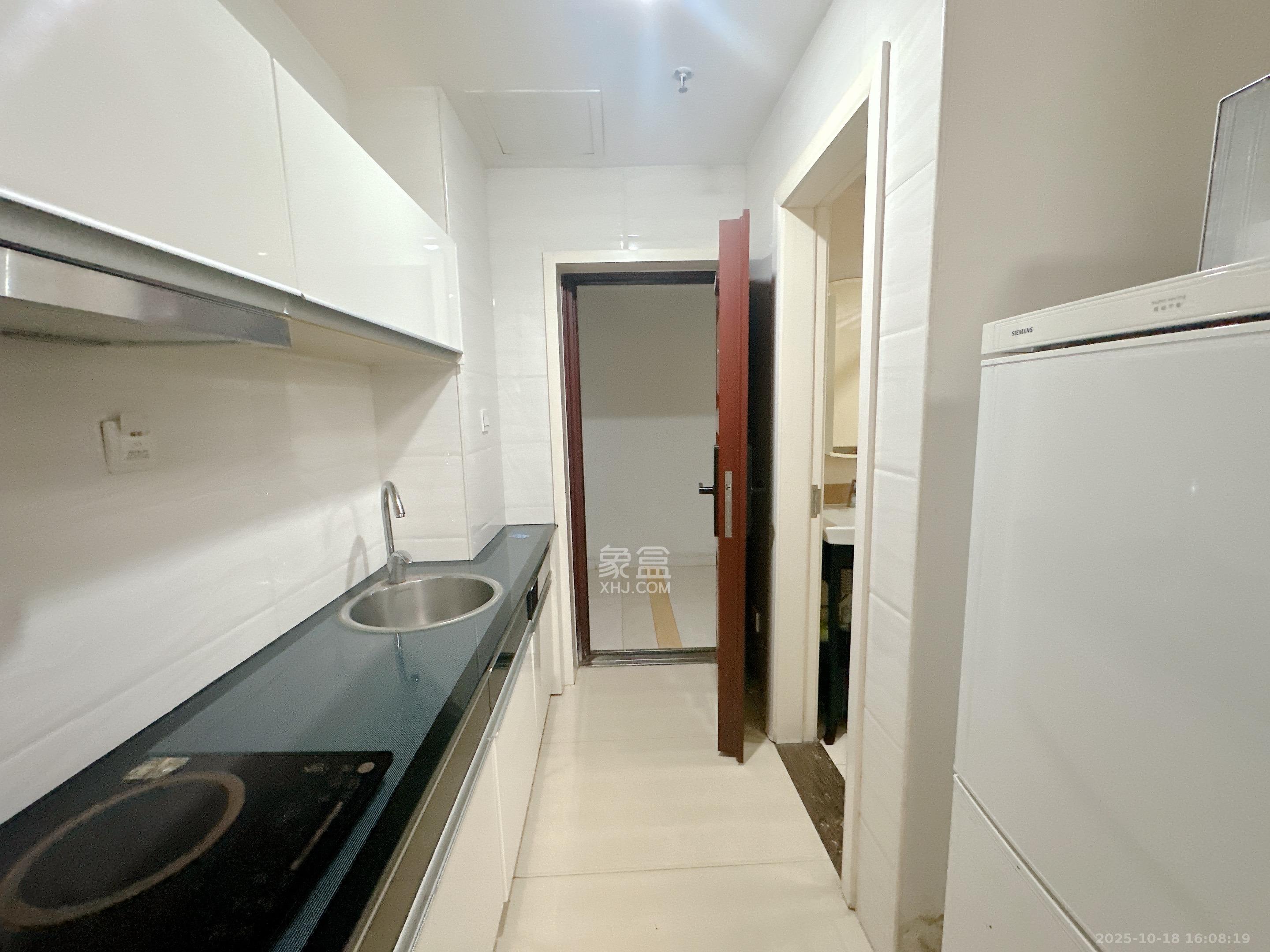 壹号公馆  1室1厅1卫    2000.0元/月 壹号公馆  1室1厅1卫    2000.0元/月室内图