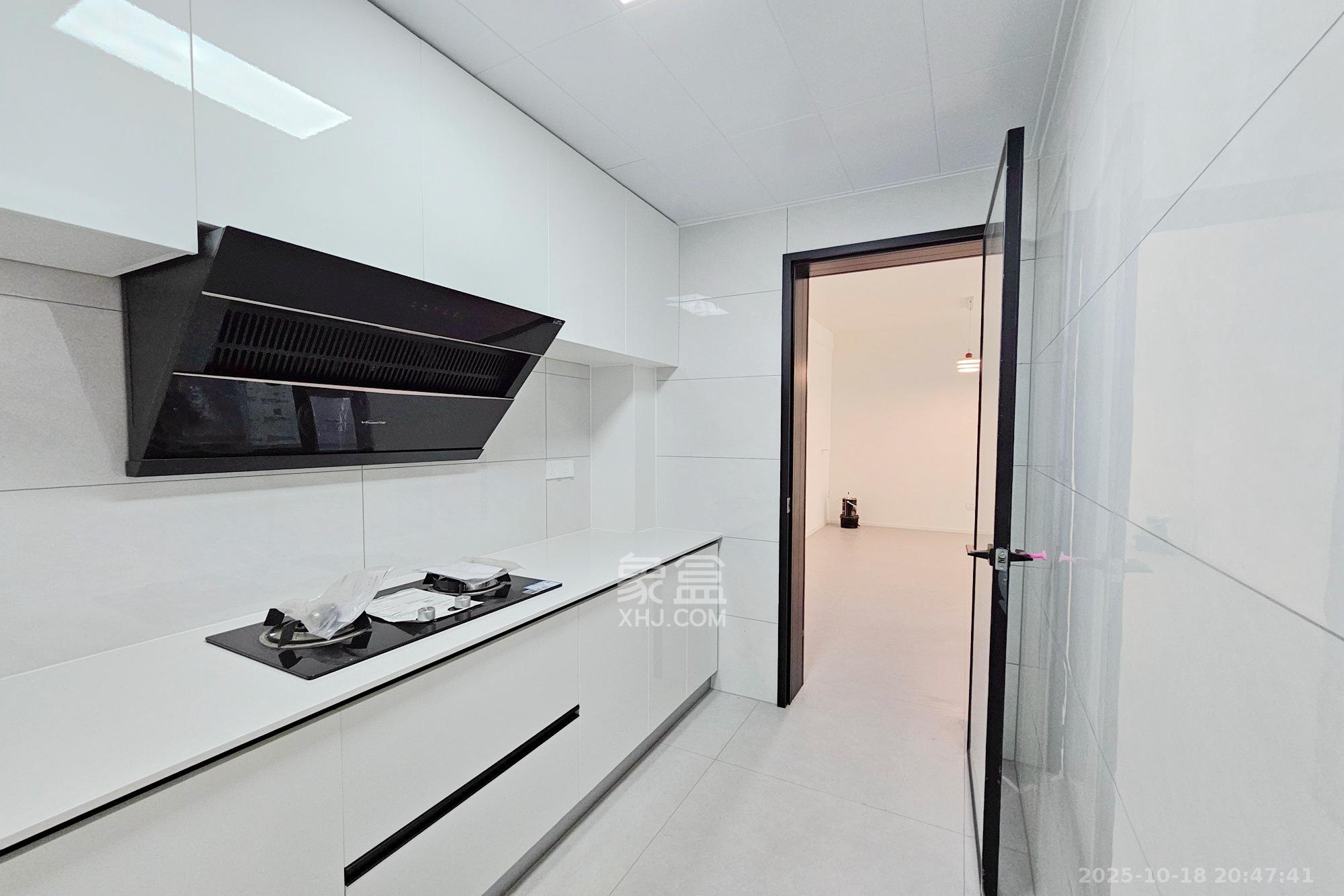 长房东旭国际  3室2厅2卫    140.0万 长房东旭国际  3室2厅2卫    140.0万其他