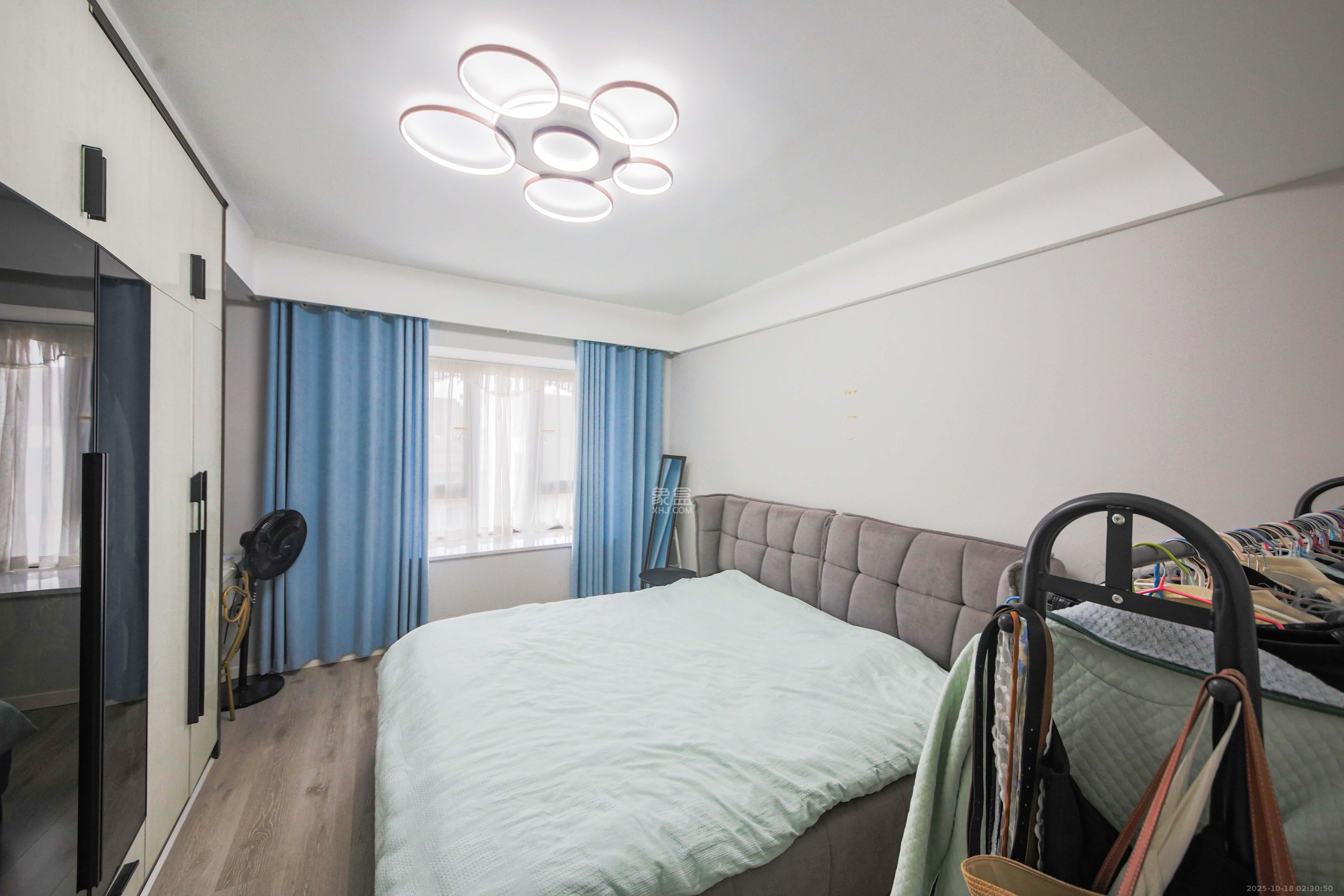 克拉美丽山庄(晟领国际)  4室2厅2卫    138.0万 克拉美丽山庄(晟领国际)  4室2厅2卫    138.0万卧室