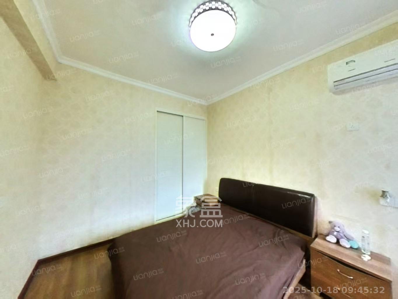 凯乐国际城  1室2厅1卫    3200.0元/月 凯乐国际城  1室2厅1卫    3200.0元/月室内图