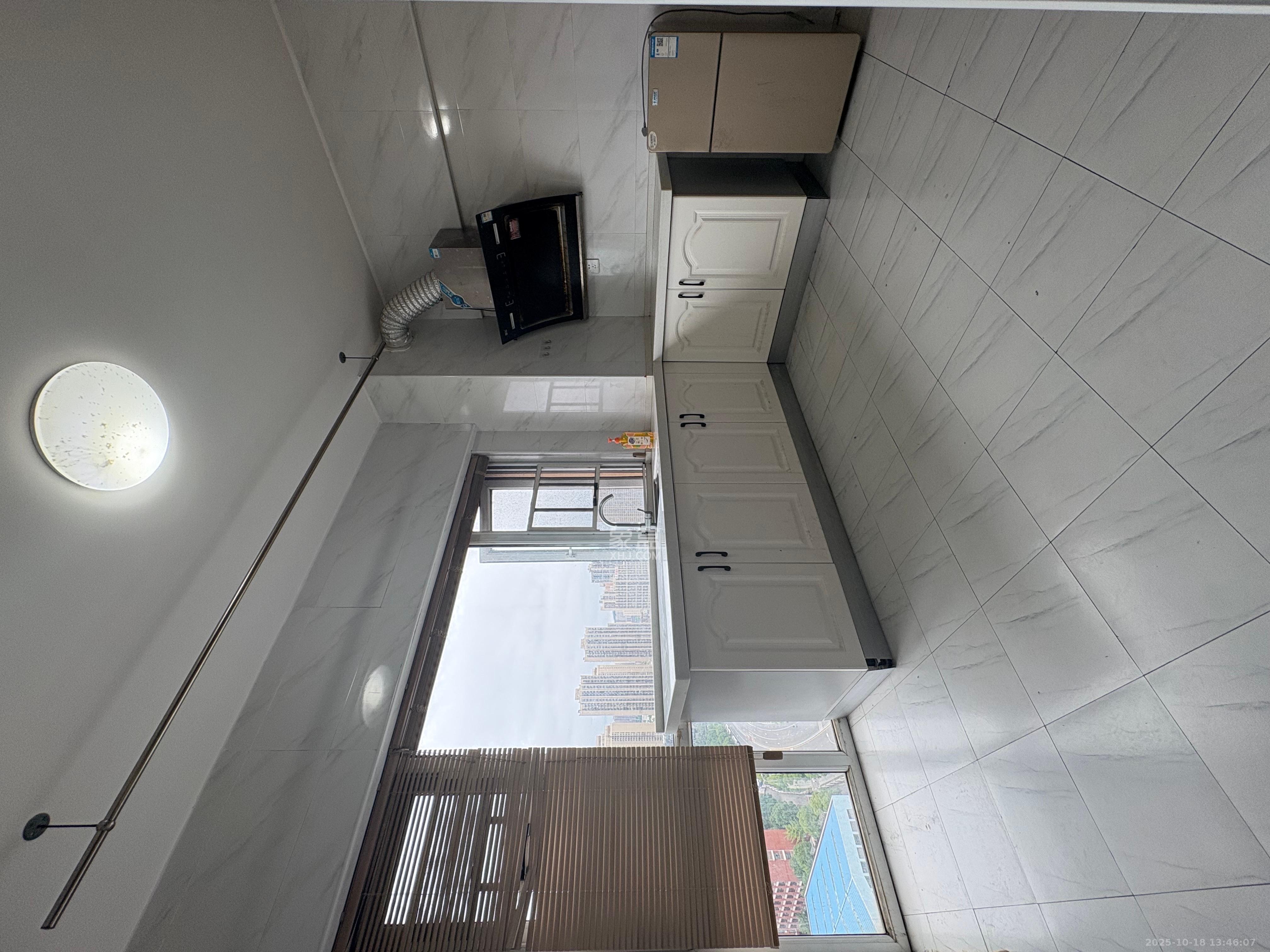 COCO蜜城 1室1厅1卫 1300.0元/月 COCO蜜城 1室1厅1卫 1300.0元/月室内图