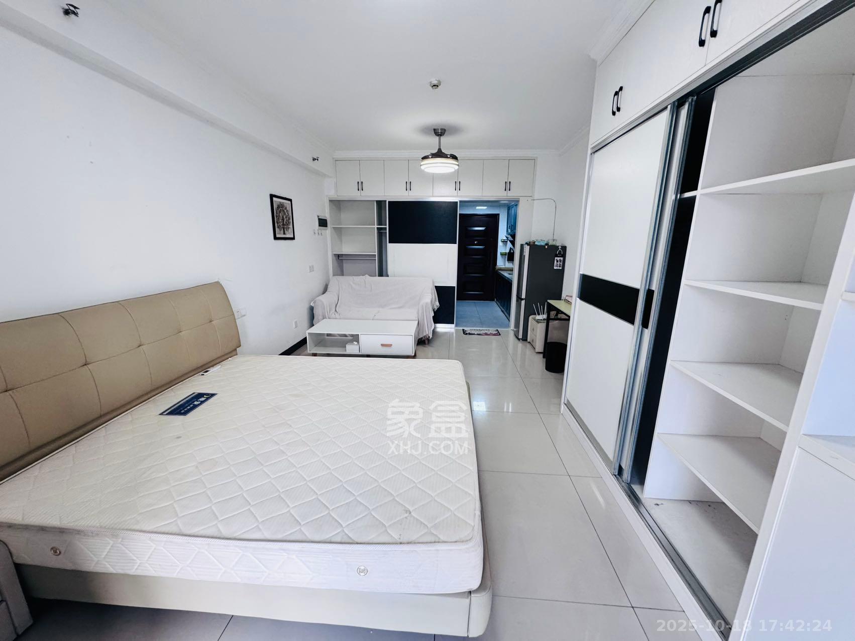 创世纪广场  1室1厅1卫    1500.0元/月 创世纪广场  1室1厅1卫    1500.0元/月室内图