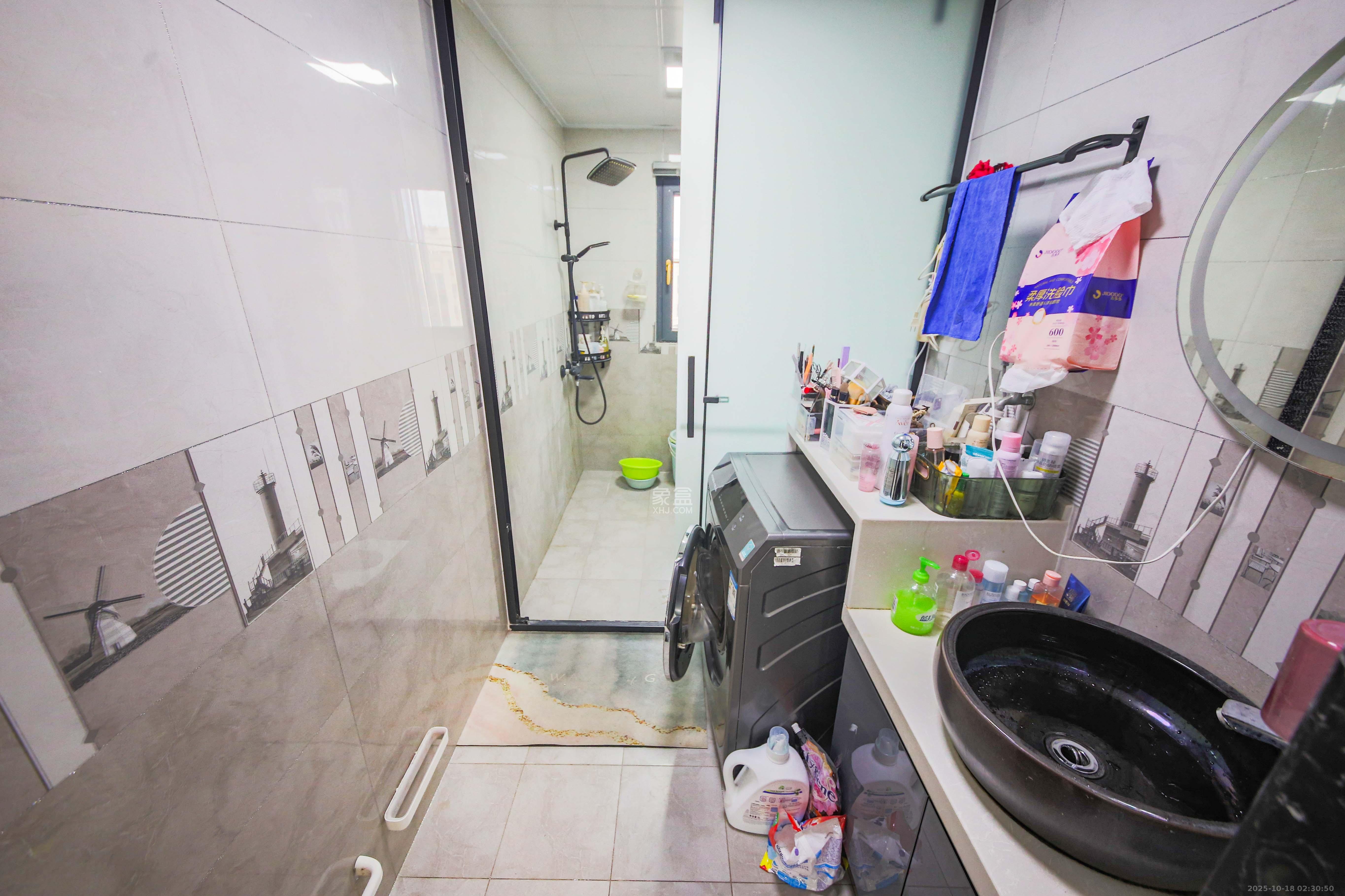 克拉美丽山庄(晟领国际)  4室2厅2卫    138.0万 克拉美丽山庄(晟领国际)  4室2厅2卫    138.0万卫生间