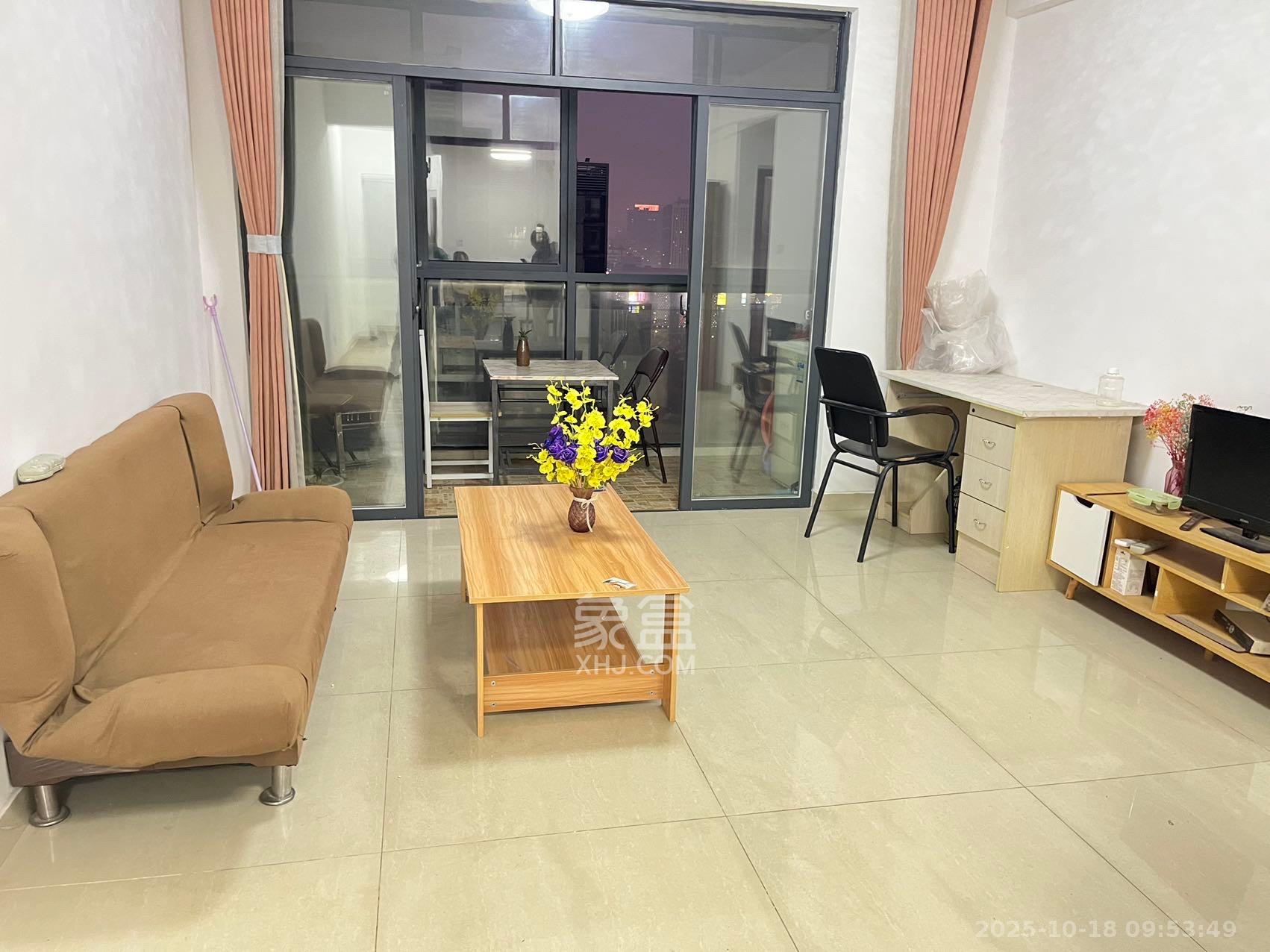 星城映象  2室1厅1卫    1800.0元/月