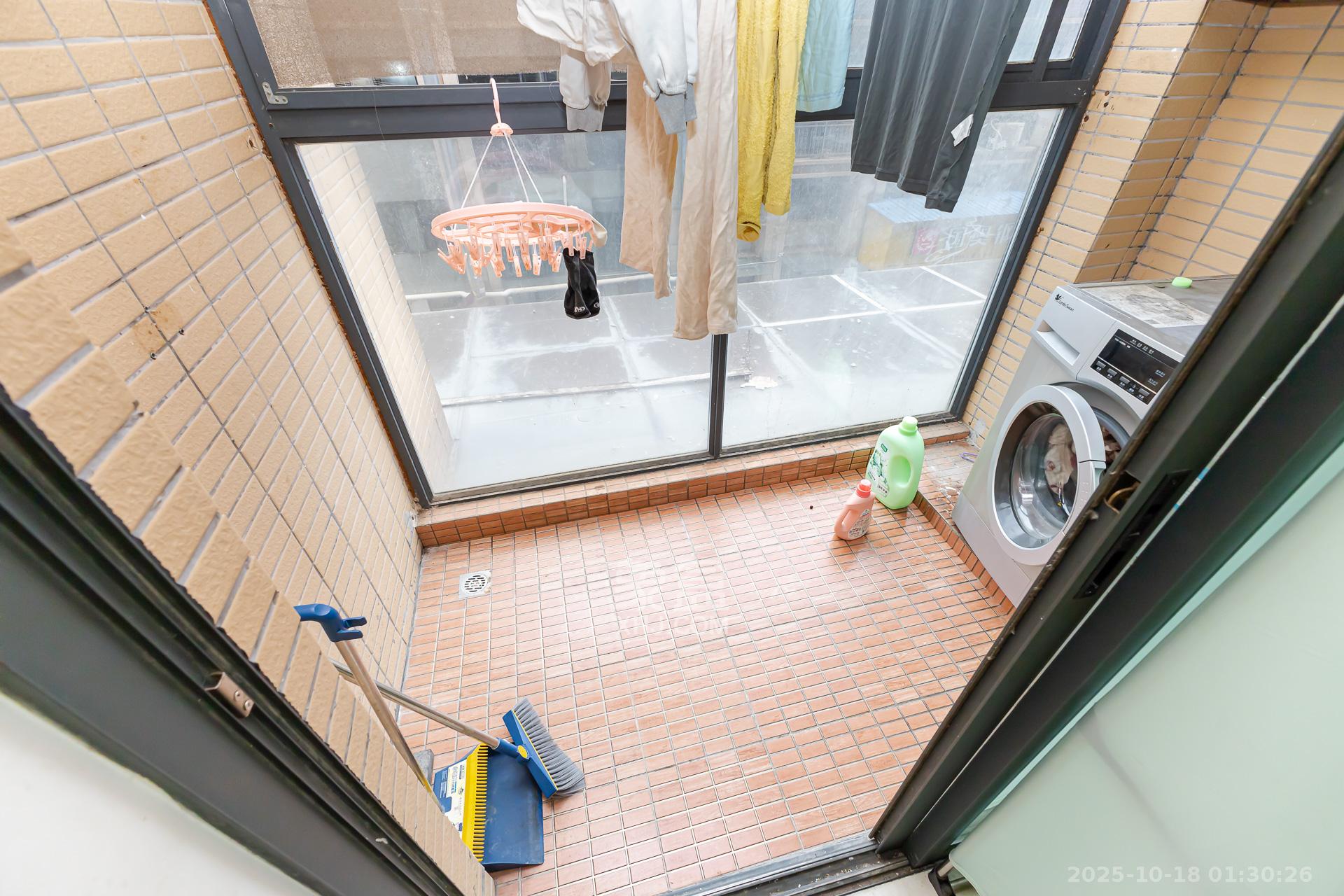 南山苏迪亚诺  3室2厅2卫    79.8万阳台