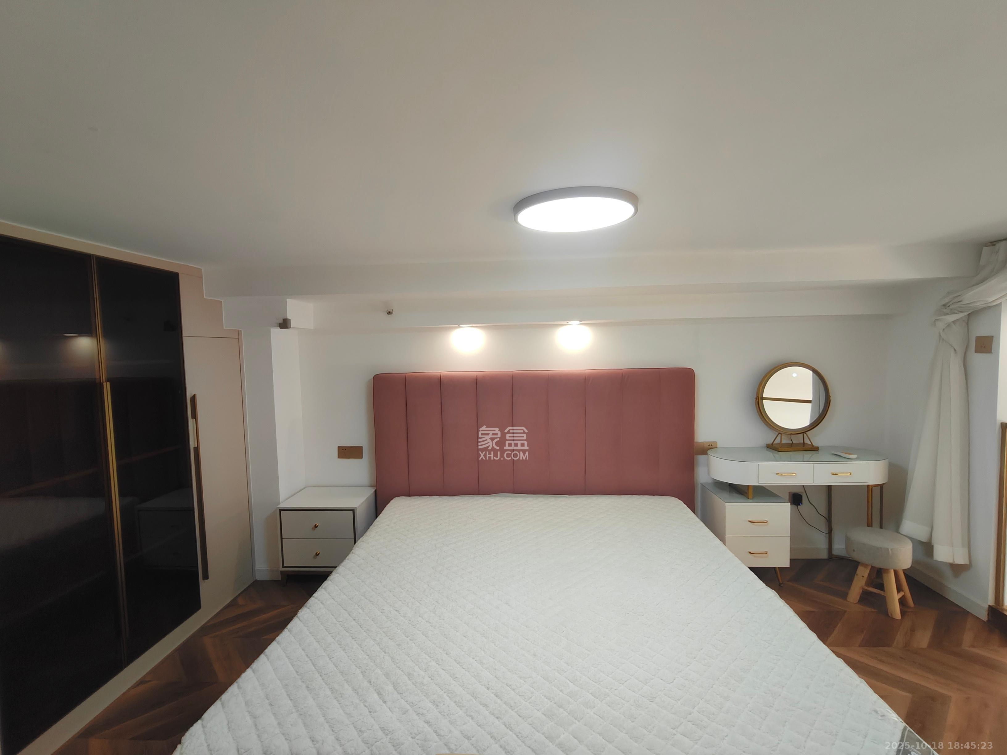 明昇壹城（明昇时代广场）三期  2室1厅1卫    2600.0元/月室内图