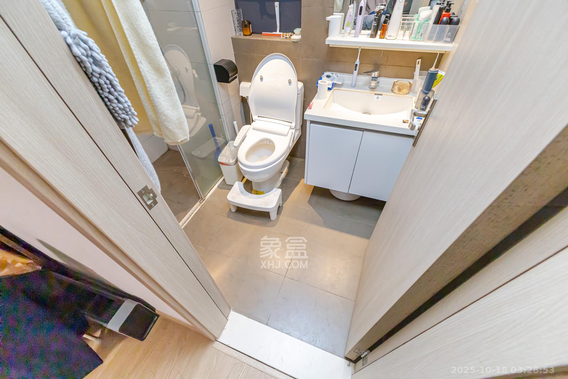 时代倾城三期 3室2厅2卫 95.0万 时代倾城三期 3室2厅2卫 95.0万卫生间