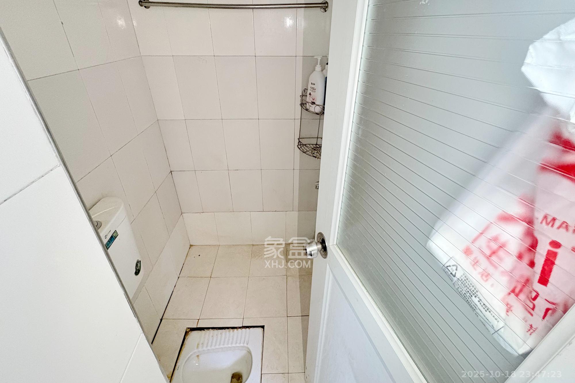 化工宿舍 2室1厅1卫 45.0万 化工宿舍 2室1厅1卫 45.0万卫生间